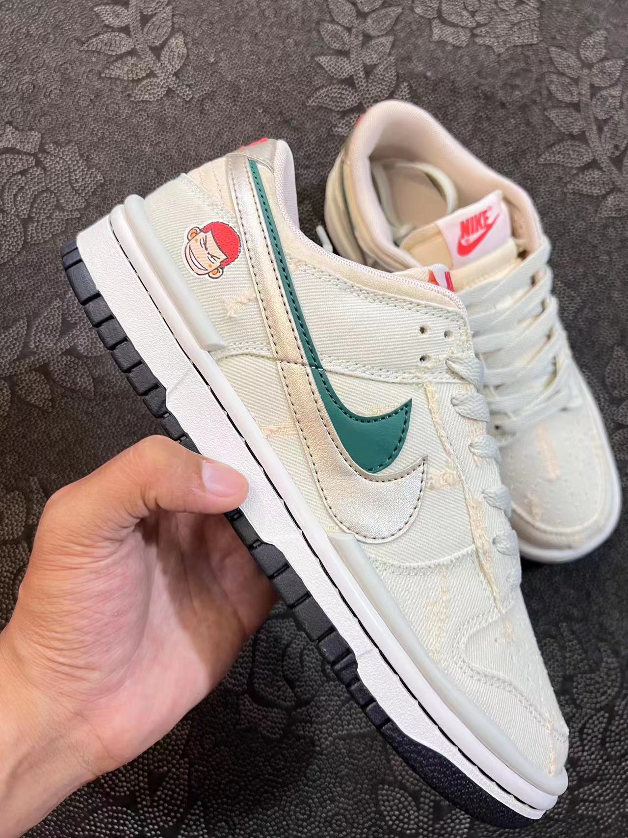 ? 正品定制 Nike Dunk Low 米白配色?可撕鞋面 动漫头 ！