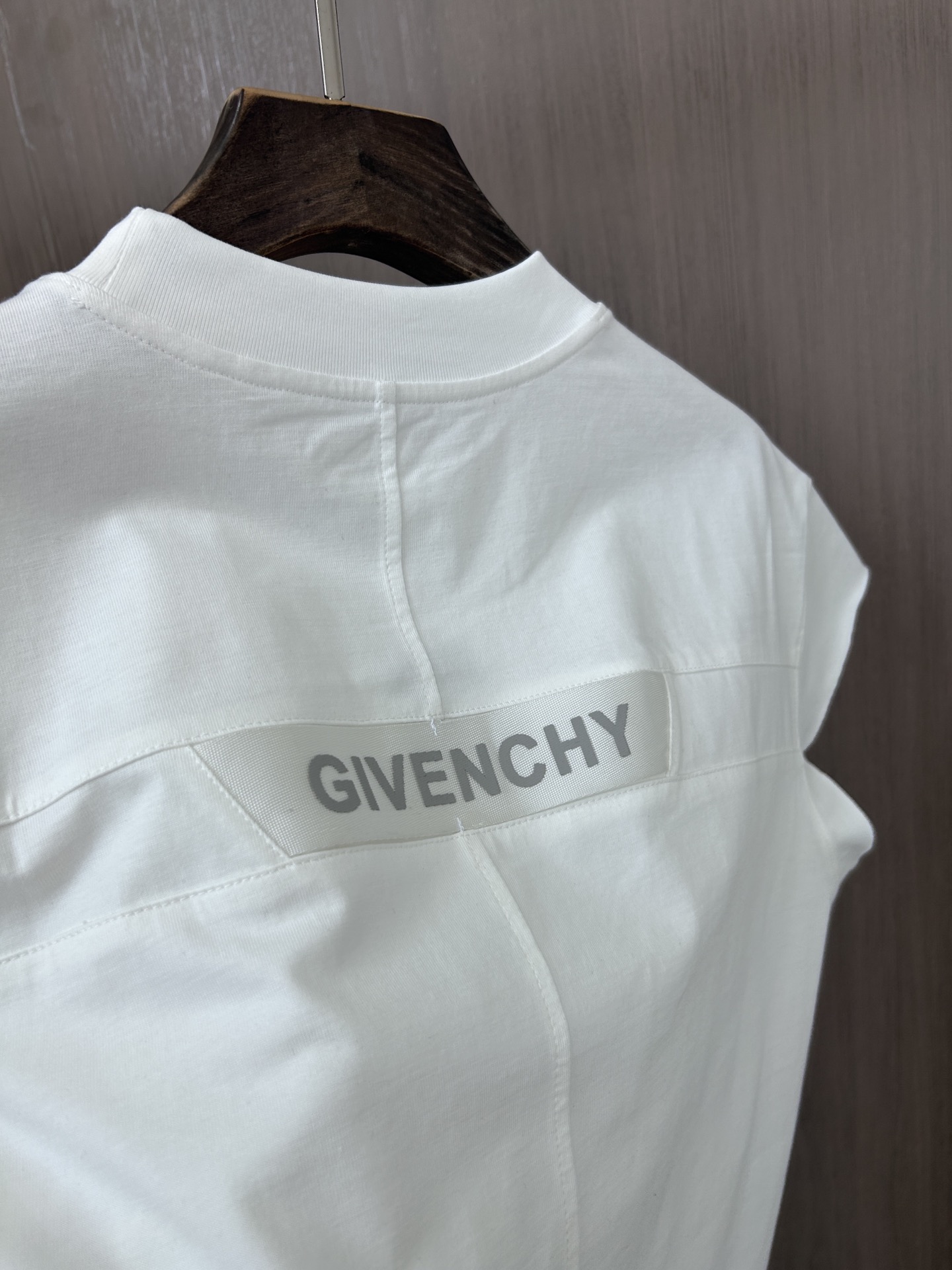Givenchy Luxury Designer Handbag Shoulder Crossbody Bag crafted in 7