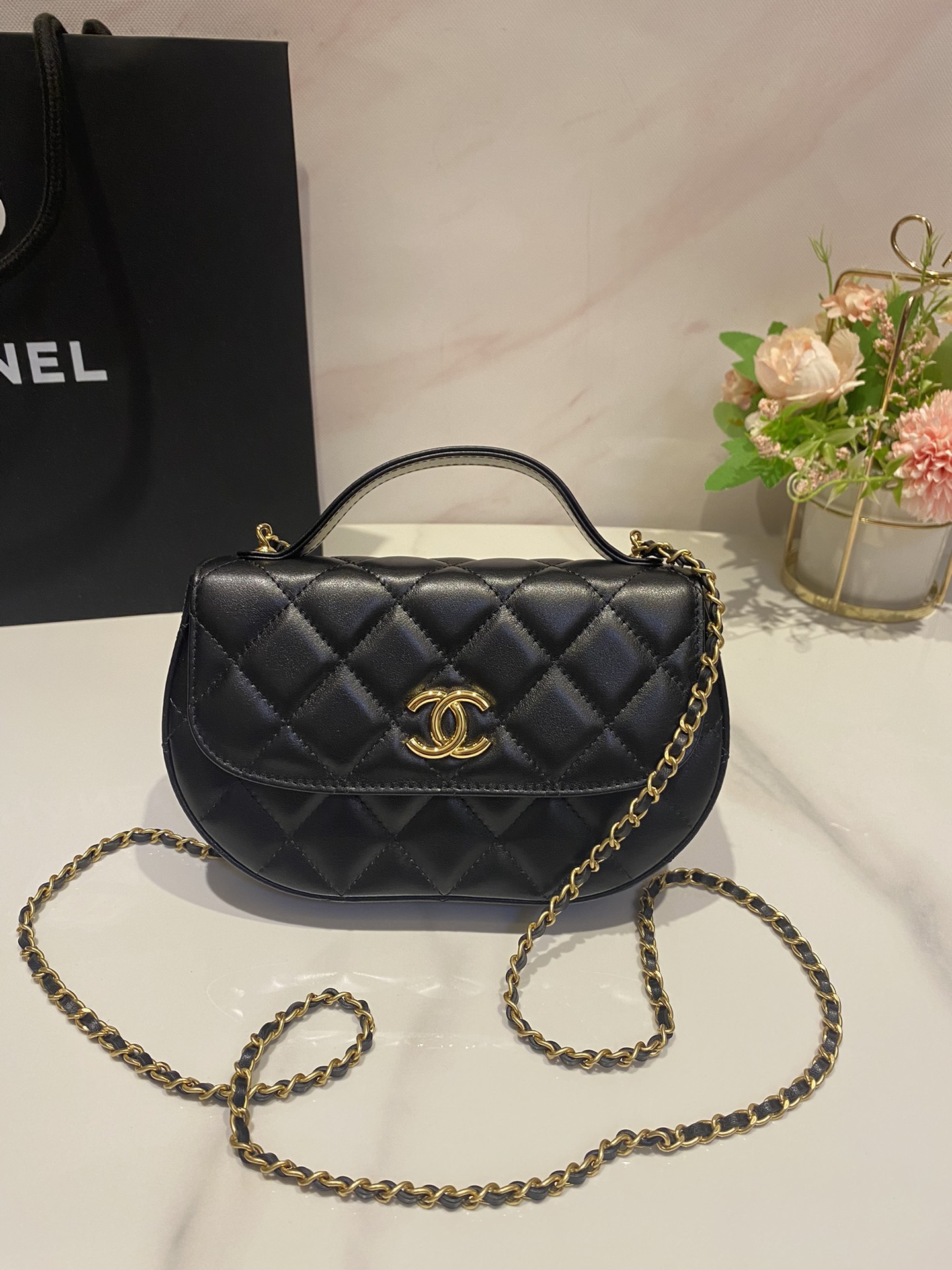 Où acheter de haute qualité
 Chanel Sacs À Bandoulière & À Épaule Or Cuir vache