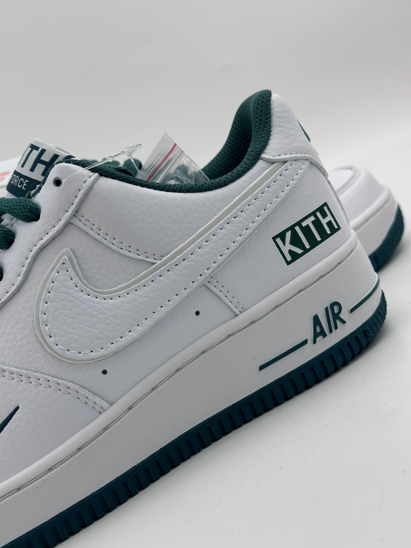 Nike Air Force 1 Low 07 x Kith 联名白军绿 KT1659-003