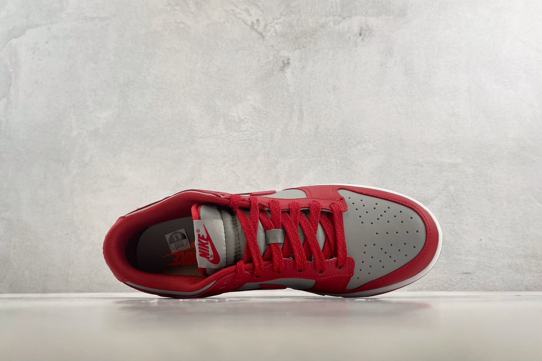  特价 
Nike Dunk Low Retro Medium Grey 灰红

货号：DD1391 0