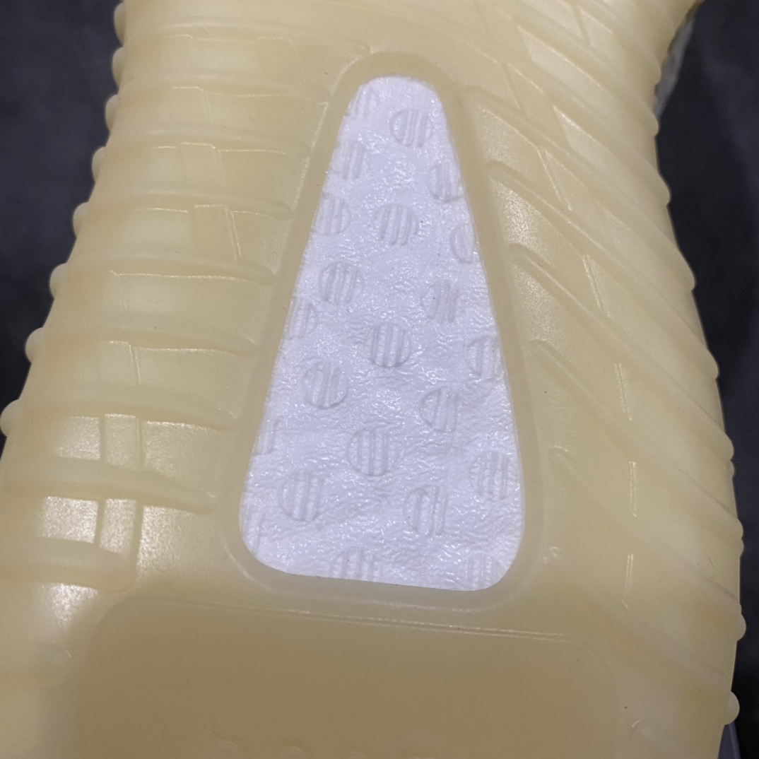 纯原版本Yeezy350V2氧化天使FZ5246市场第一梯队高端零售首选品质不翻车原鞋原厂数据材料开发国