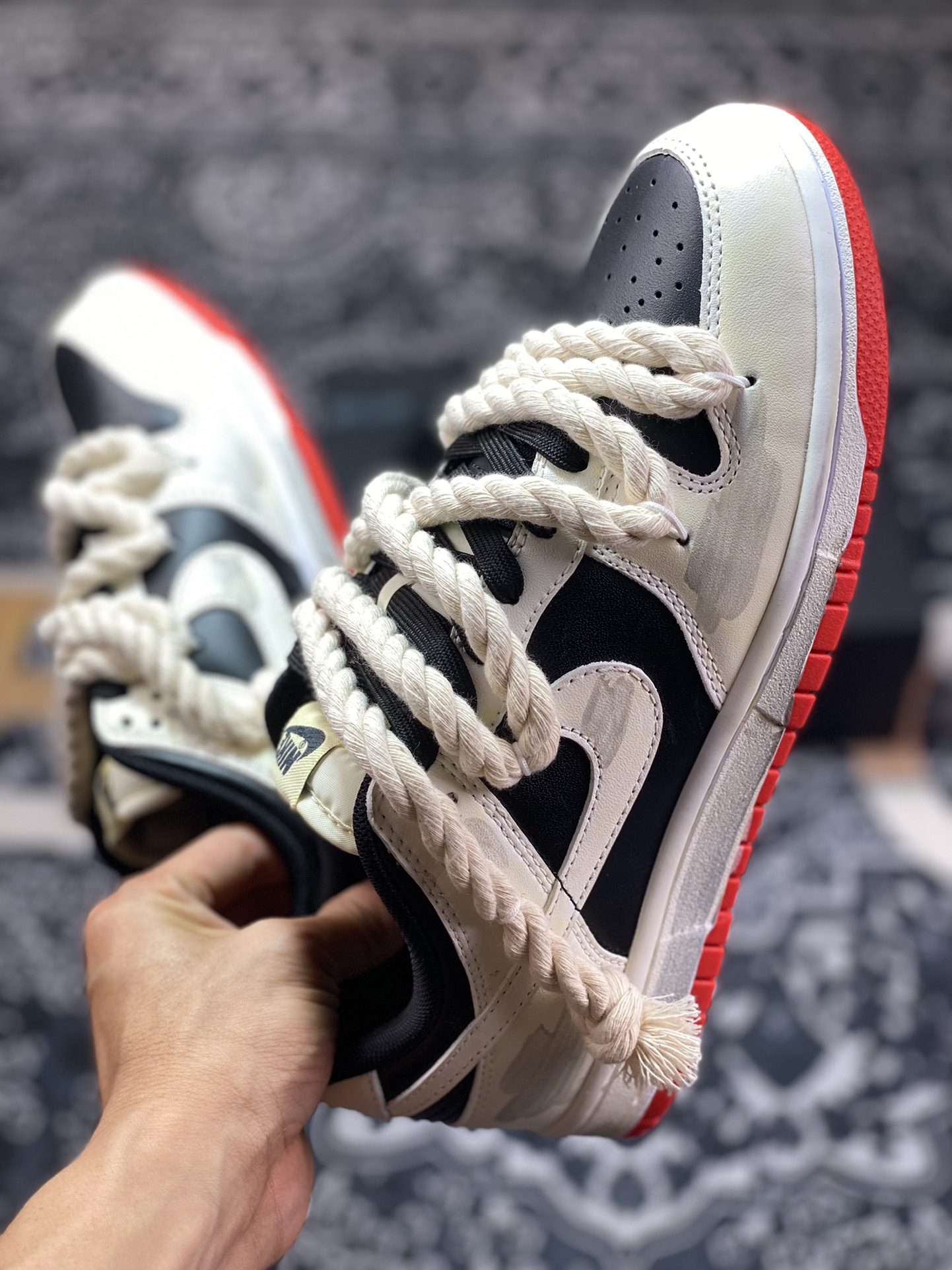 Nike SB Dunk Low”Milk White/Black/Red“扣篮系列低帮板鞋“皮革奶白黑红做旧加粗绑绳”FD9762-061