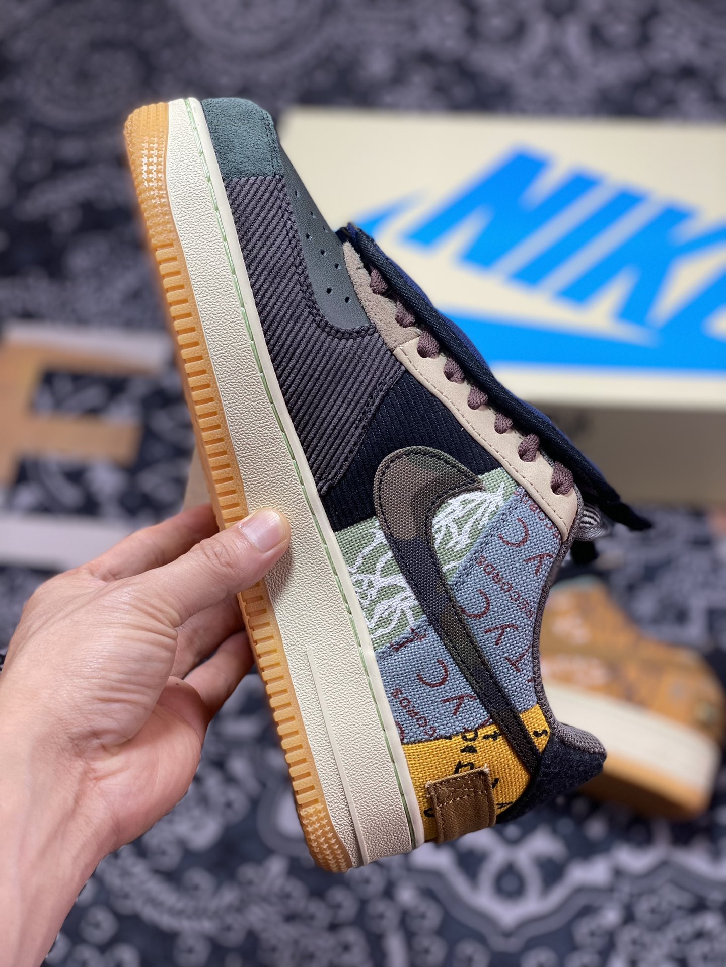 优选 外贸纯原版Travis Scott x Air Force 1 空军倒勾 CN2405-900