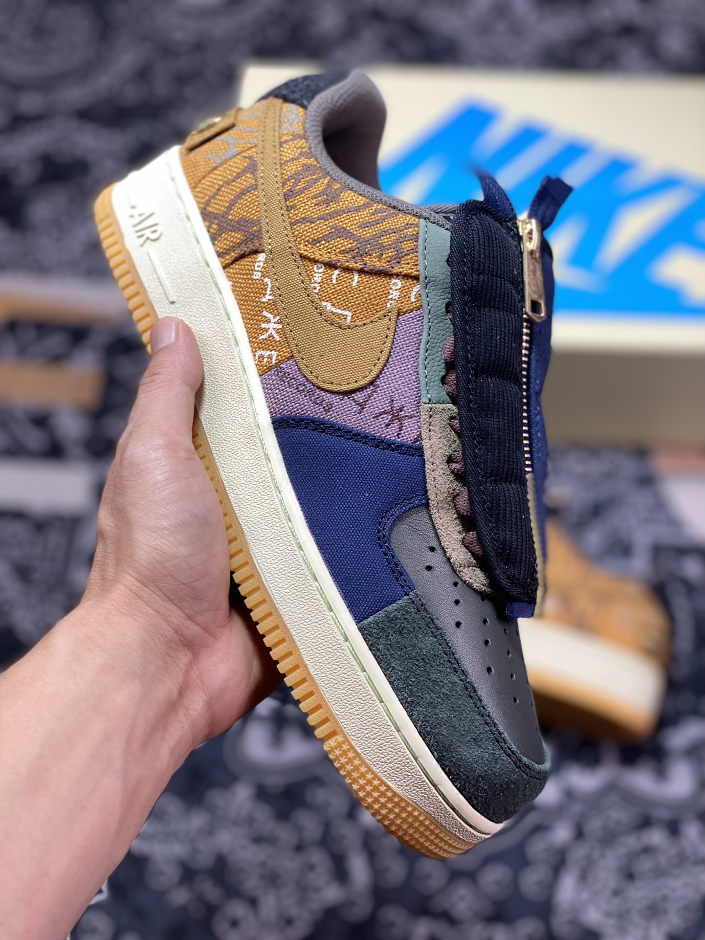 优选 外贸纯原版Travis Scott x Air Force 1 空军倒勾 CN2405-900