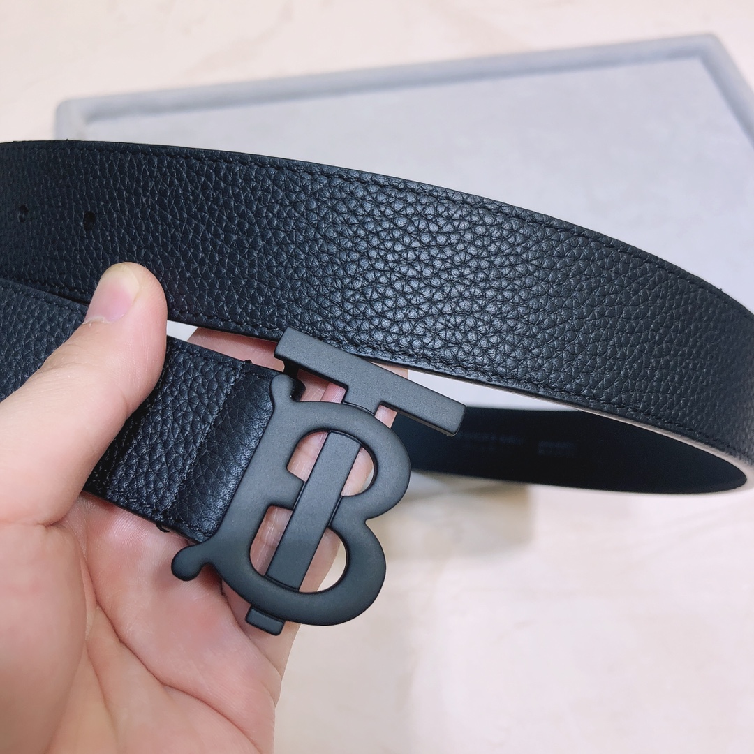 巴博莉TB标简单低调进口牛皮材质触感