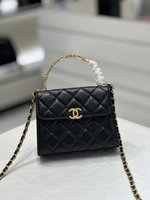 Chanel Handbags Crossbody & Shoulder Bags Brown Pink Openwork Vintage Gold