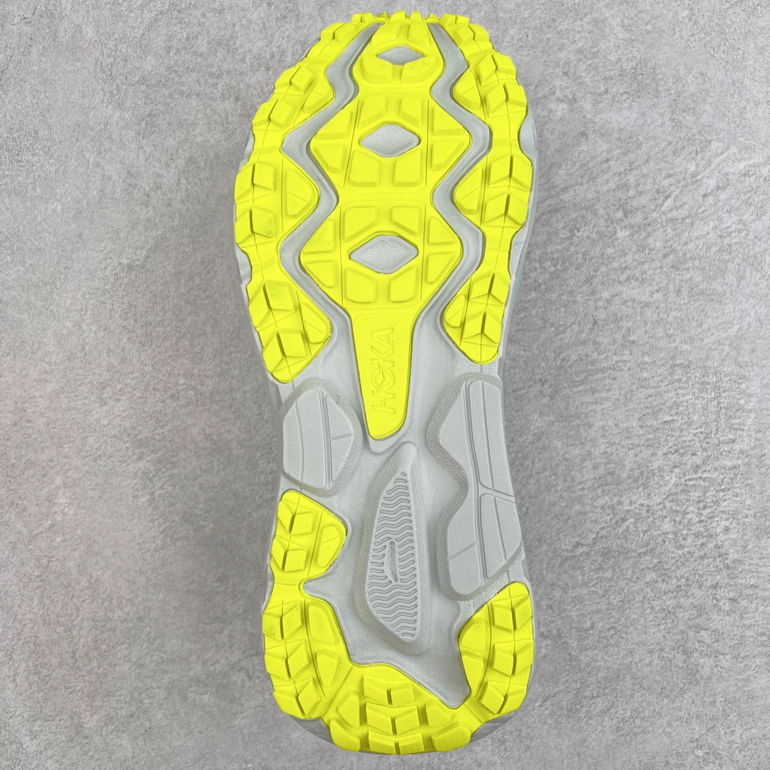 图片[9]-＃特价福利 HOKA ONE ONE Challenger ATR 7 挑战者七代轻便耐磨防滑跑步鞋 新一代Challenger泡棉中底减重10% 增加3mm强化缓震、打造Q弹脚感 后跟采用延伸设计 加强跟腱保护、便于穿脱 搭配环保工程网布增加透气、短靴细节防止碎石进入 重新设计的大底以轮胎刻纹为灵感 以更密集的全大底水波刻纹 搭配加大面积的高耐磨橡胶与4mm大刻纹设计 增加整体抓地力与稳定性 尺码：36 36.5 37.5 38 38.5 39 40 40.5 41 42 42.5 43 44 44.5 45-选品中心
