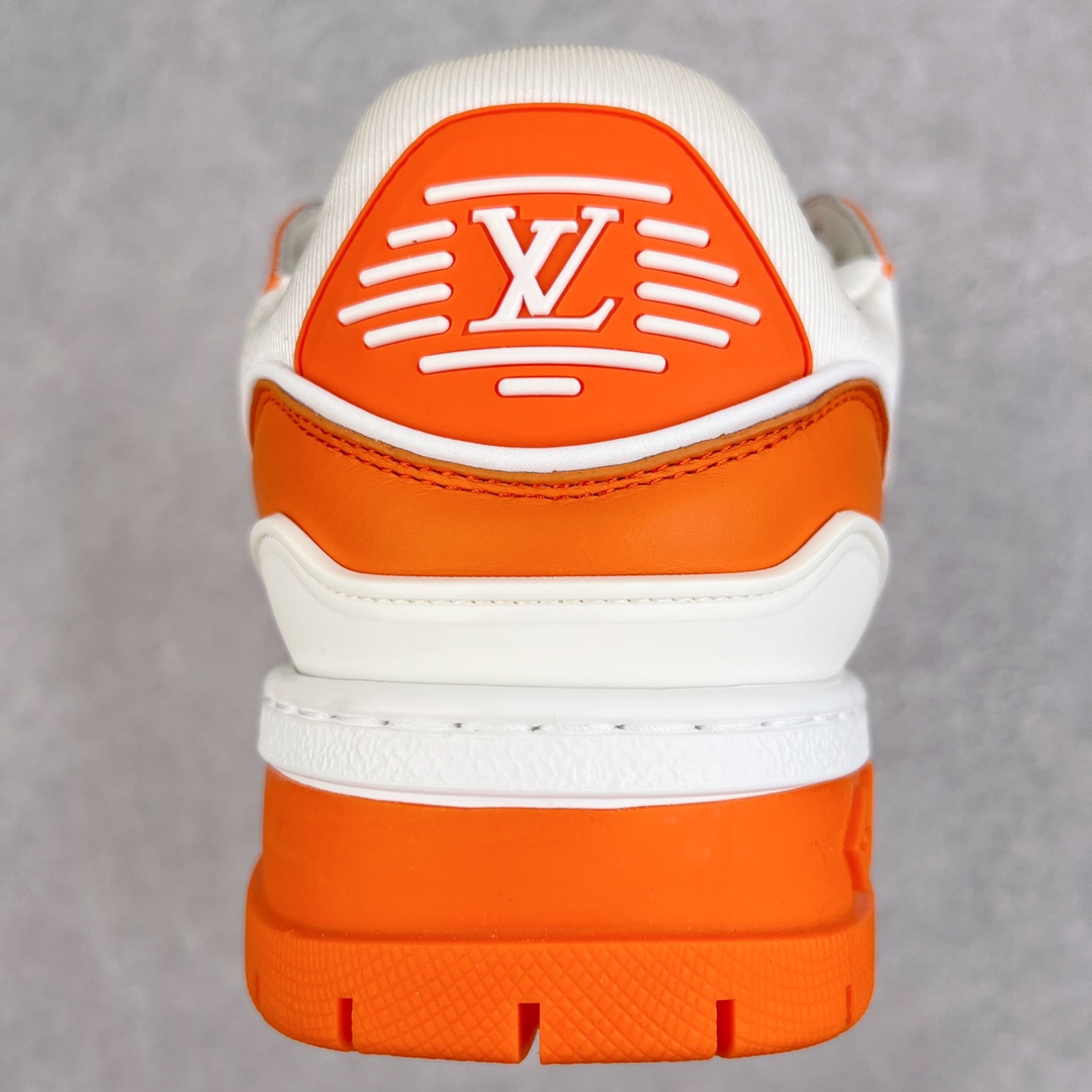 图片[8]-＃纯原福利 最稳版本 lv Trainer Maxi 小胖丁系列面包鞋 驴牌23S时尚走秀款 原版购入开发历时半年开发打造 原版完美楦型 多次调试 达到还原99% 鞋面独家订制细柔小牛皮 厚实织物鞋带 独家私模超轻TPU大底 原配扣子串珠 正确原装黄色鞋盒 正确中底印花 鞋面印花3D高频深度立体 全鞋电脑针车 紧密相连 针距密度一致 皮面裁剪部位 统一油边封口工艺 备受瞩目火热面包鞋再次拉满流量 各地网红上脚 立体饱满的彩色面包鞋身 超大版型重新诠释了 Virgil Abloh大热lv运动时装鞋 完美增高5CM Size 36 37 38 39 40 41 42 43 44 45-选品中心