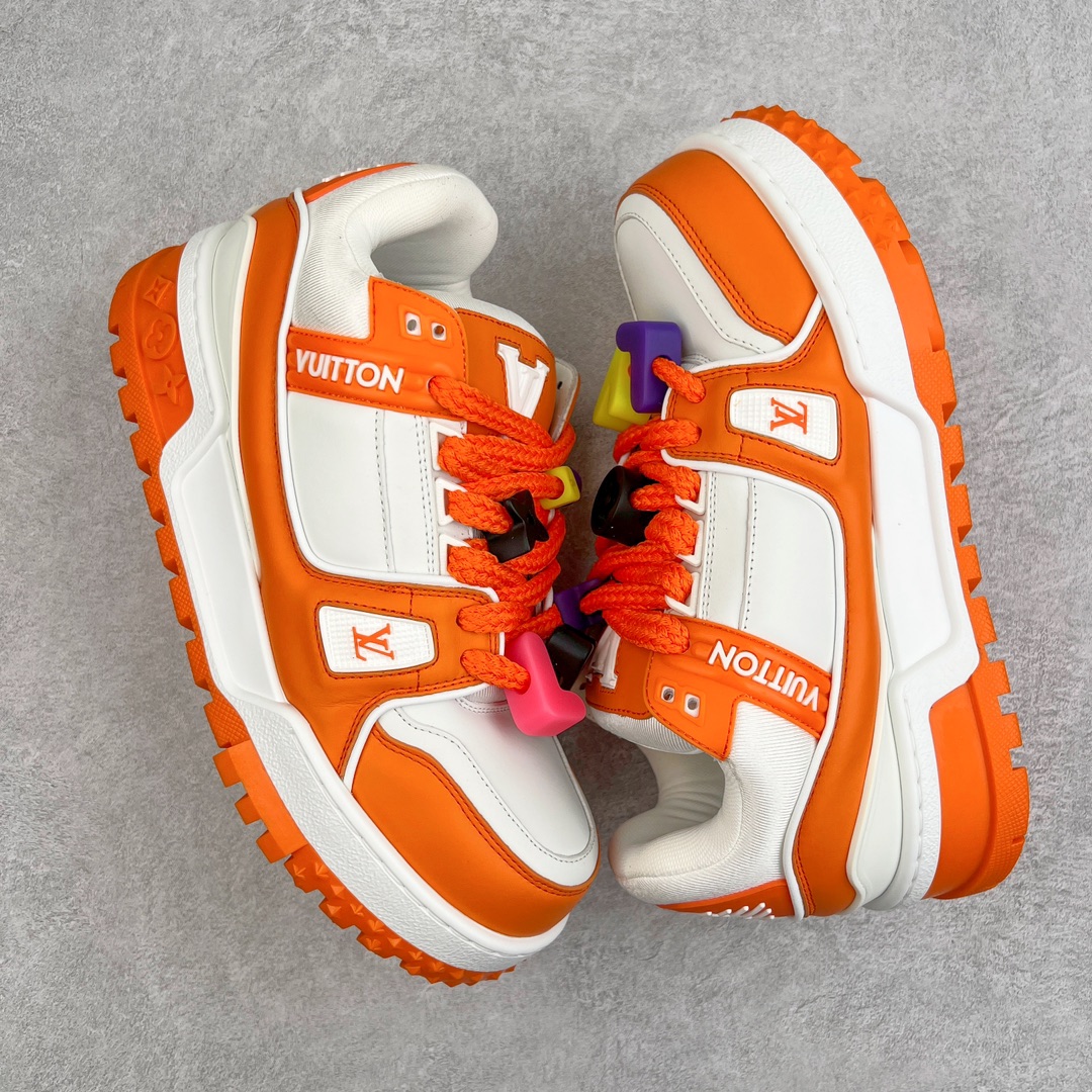 图片[3]-＃纯原福利 最稳版本 lv Trainer Maxi 小胖丁系列面包鞋 驴牌23S时尚走秀款 原版购入开发历时半年开发打造 原版完美楦型 多次调试 达到还原99% 鞋面独家订制细柔小牛皮 厚实织物鞋带 独家私模超轻TPU大底 原配扣子串珠 正确原装黄色鞋盒 正确中底印花 鞋面印花3D高频深度立体 全鞋电脑针车 紧密相连 针距密度一致 皮面裁剪部位 统一油边封口工艺 备受瞩目火热面包鞋再次拉满流量 各地网红上脚 立体饱满的彩色面包鞋身 超大版型重新诠释了 Virgil Abloh大热lv运动时装鞋 完美增高5CM Size 36 37 38 39 40 41 42 43 44 45-选品中心