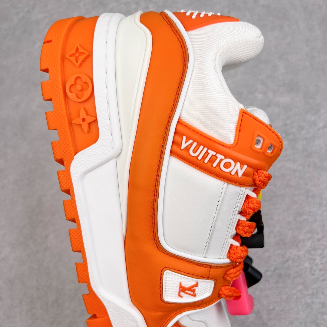 图片[7]-＃纯原福利 最稳版本 lv Trainer Maxi 小胖丁系列面包鞋 驴牌23S时尚走秀款 原版购入开发历时半年开发打造 原版完美楦型 多次调试 达到还原99% 鞋面独家订制细柔小牛皮 厚实织物鞋带 独家私模超轻TPU大底 原配扣子串珠 正确原装黄色鞋盒 正确中底印花 鞋面印花3D高频深度立体 全鞋电脑针车 紧密相连 针距密度一致 皮面裁剪部位 统一油边封口工艺 备受瞩目火热面包鞋再次拉满流量 各地网红上脚 立体饱满的彩色面包鞋身 超大版型重新诠释了 Virgil Abloh大热lv运动时装鞋 完美增高5CM Size 36 37 38 39 40 41 42 43 44 45-选品中心