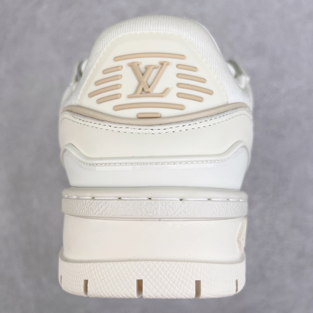 图片[8]-＃纯原福利 最稳版本 lv Trainer Maxi 小胖丁系列面包鞋 驴牌23S时尚走秀款 原版购入开发历时半年开发打造 原版完美楦型 多次调试 达到还原99% 鞋面独家订制细柔小牛皮 厚实织物鞋带 独家私模超轻TPU大底 原配扣子串珠 正确原装黄色鞋盒 正确中底印花 鞋面印花3D高频深度立体 全鞋电脑针车 紧密相连 针距密度一致 皮面裁剪部位 统一油边封口工艺 备受瞩目火热面包鞋再次拉满流量 各地网红上脚 立体饱满的彩色面包鞋身 超大版型重新诠释了 Virgil Abloh大热lv运动时装鞋 完美增高5CM Size 36 37 38 39 40 41 42 43 44 45-选品中心