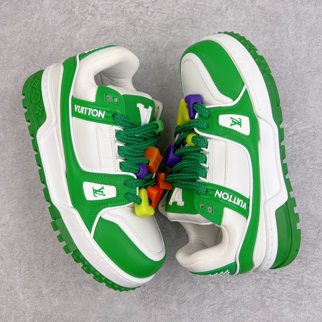 图片[3]-＃纯原福利 最稳版本 lv Trainer Maxi 小胖丁系列面包鞋 驴牌23S时尚走秀款 原版购入开发历时半年开发打造 原版完美楦型 多次调试 达到还原99% 鞋面独家订制细柔小牛皮 厚实织物鞋带 独家私模超轻TPU大底 原配扣子串珠 正确原装黄色鞋盒 正确中底印花 鞋面印花3D高频深度立体 全鞋电脑针车 紧密相连 针距密度一致 皮面裁剪部位 统一油边封口工艺 备受瞩目火热面包鞋再次拉满流量 各地网红上脚 立体饱满的彩色面包鞋身 超大版型重新诠释了 Virgil Abloh大热lv运动时装鞋 完美增高5CM Size 36 37 38 39 40 41 42 43 44 45-选品中心