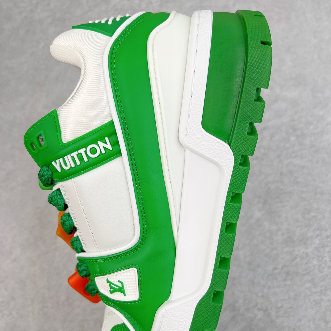 图片[7]-＃纯原福利 最稳版本 lv Trainer Maxi 小胖丁系列面包鞋 驴牌23S时尚走秀款 原版购入开发历时半年开发打造 原版完美楦型 多次调试 达到还原99% 鞋面独家订制细柔小牛皮 厚实织物鞋带 独家私模超轻TPU大底 原配扣子串珠 正确原装黄色鞋盒 正确中底印花 鞋面印花3D高频深度立体 全鞋电脑针车 紧密相连 针距密度一致 皮面裁剪部位 统一油边封口工艺 备受瞩目火热面包鞋再次拉满流量 各地网红上脚 立体饱满的彩色面包鞋身 超大版型重新诠释了 Virgil Abloh大热lv运动时装鞋 完美增高5CM Size 36 37 38 39 40 41 42 43 44 45-选品中心