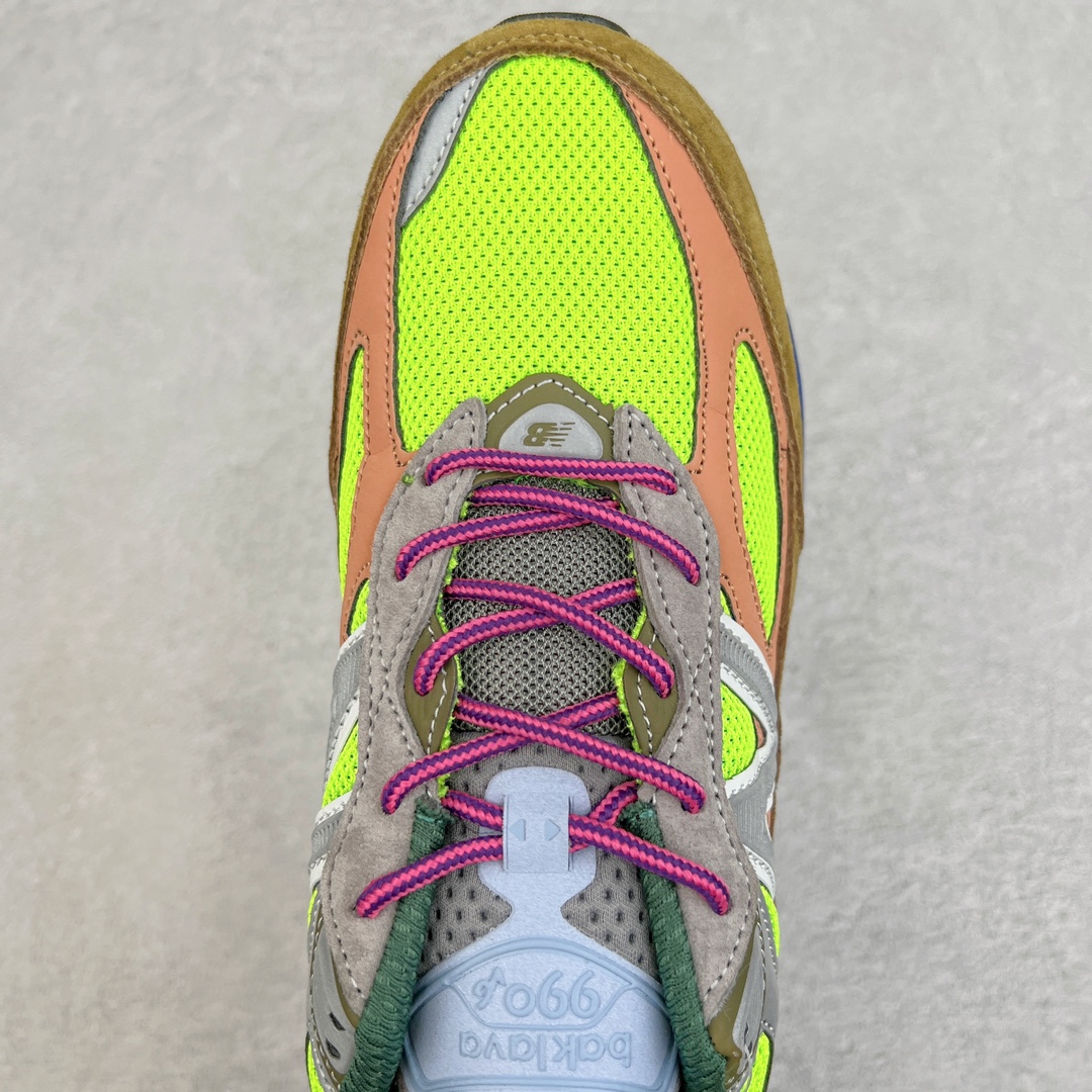 图片[4]-＃K版纯原 Action Bronson x New Balance in USA M990V6 新百伦NB六代系列美产血统经典复古百搭老爹风休闲运动跑步鞋 蓝绿棕 这是一双极具现代感设计的复古跑鞋 990v6 鞋面大部分面积依旧采用麂皮和织物材质覆盖 从各种细节上看也还是有点 990v5 的影子 但相比 990v5 990v6 鞋面各种材质的拼接会更加复杂 这次 990v6 最大的改变相信大家应该也发现了 就是看上去貌似比 990v4 和 990v5 两代鞋款加起来还要厚的鞋底 其实这是 New Balance 首次采用的三重缓震组合鞋底 除了之前就有的 ABZORB 缓震科技和 ENCAP 中底 这次新加入了 FuelCell 缓震科技 看来舒适度和增高度 都要更上一层楼呀 990v6 的侧标 Logo 设计少见地没有印在绒面皮革上 而是置于网眼面料以及横跨鞋身的皮革织带之上 同时鞋舌上的标签设计并没有延用此前 990v4 和 990v5 采用的样式设计 而是采用了一种新的类似于三角徽章的设计 所以对于鞋款上的更新变化 既有延续经典的设计 也有创新性的改变 尺码：36 37 37.5 38 38.5 39 40 40.5 41.5 42 42.5 43 44 44.5 45-选品中心