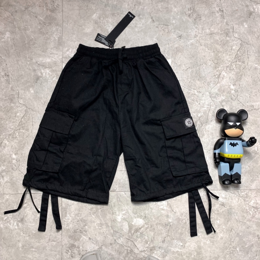 “Stone Island 3D Shorts: Air-Breathing Fabric, Multilevel Pocket, Black/Military Green, Sizes M-2XL”