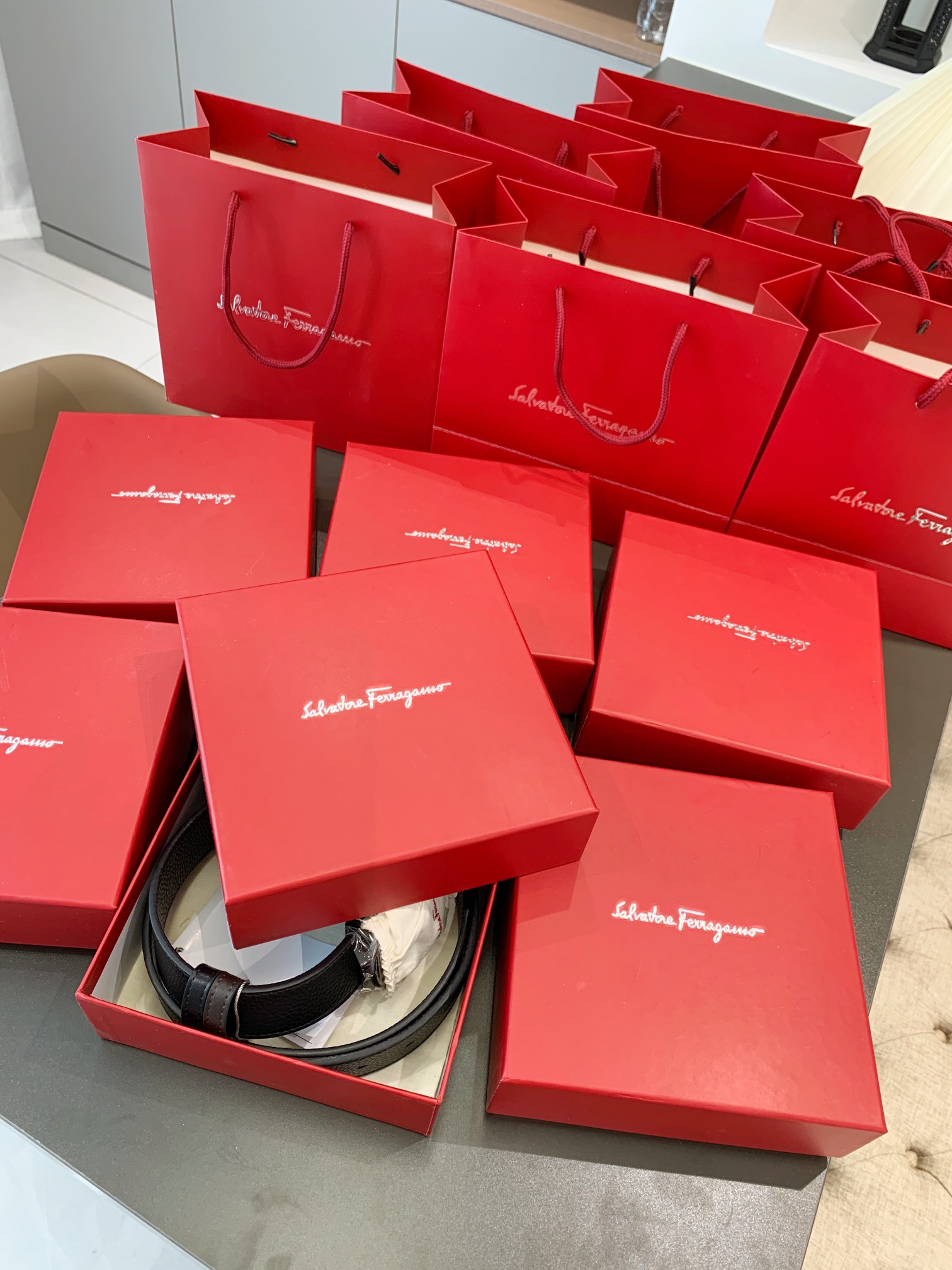 Ferragamo Men's Belt featuring the iconic Gancini buckle - Comprehensive
