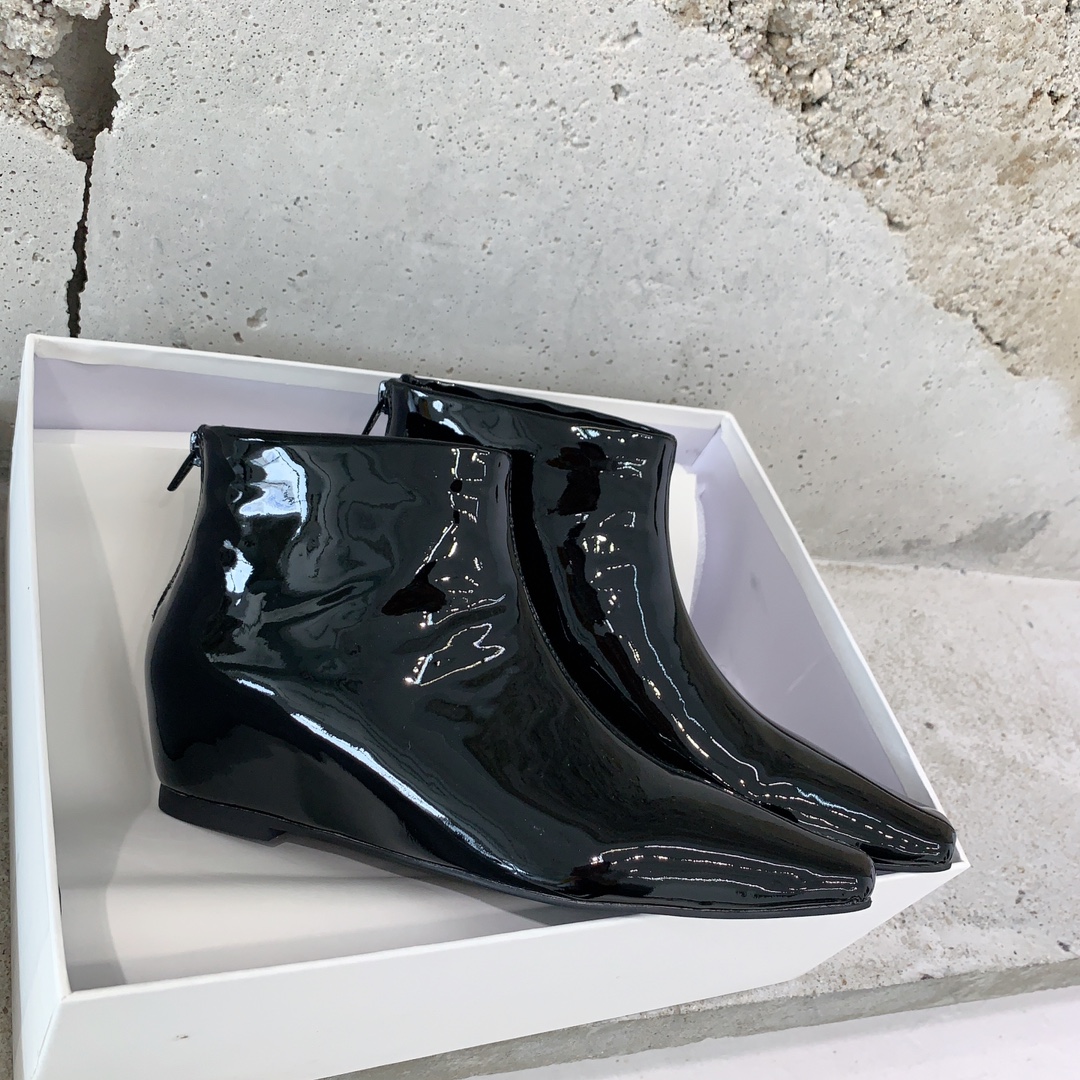 “2023 HIDEMI Winchell West Short Boots: 10,000-Year-Old Stylish Italian Design” - 图片 6
