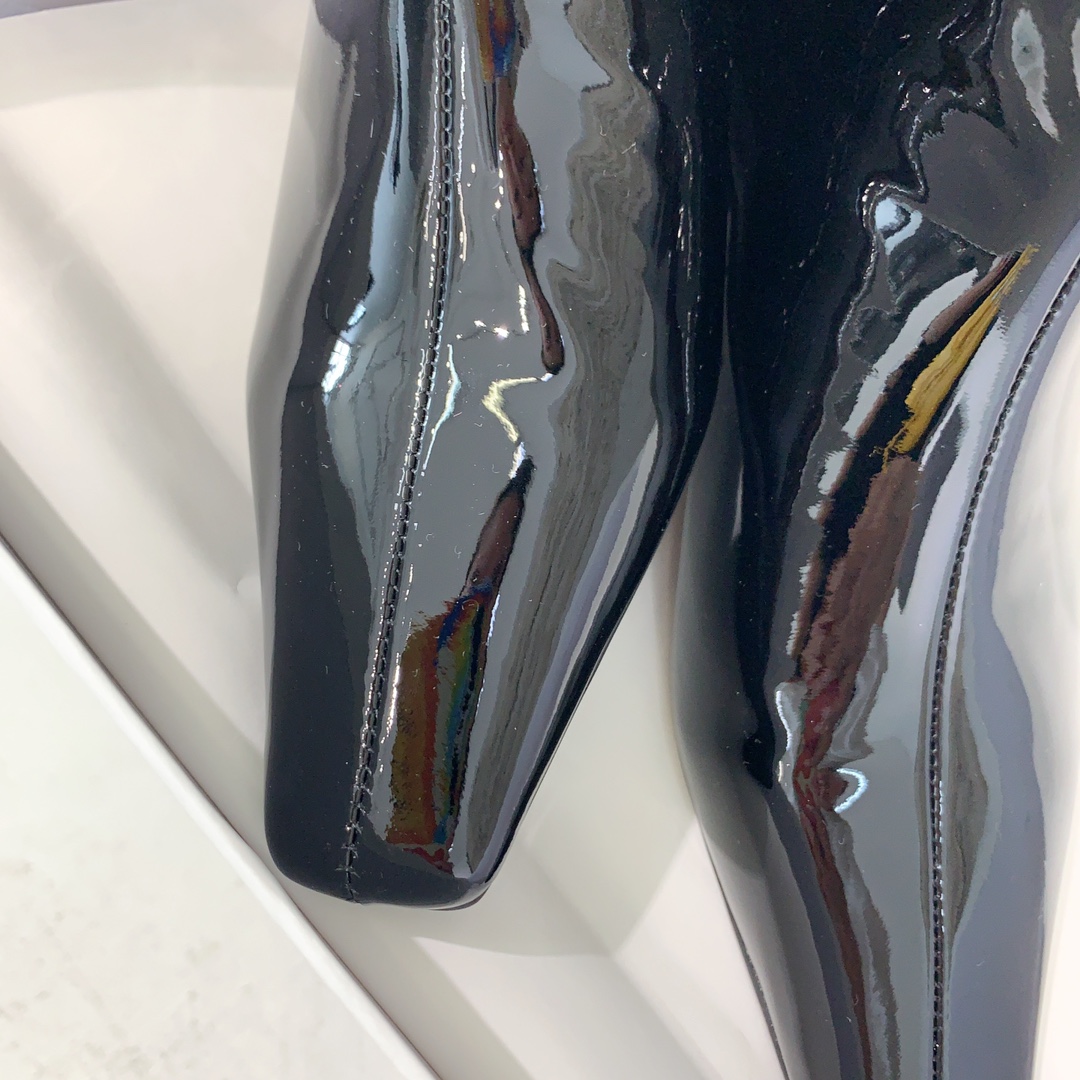“2023 HIDEMI Winchell West Short Boots: 10,000-Year-Old Stylish Italian Design” - 图片 7