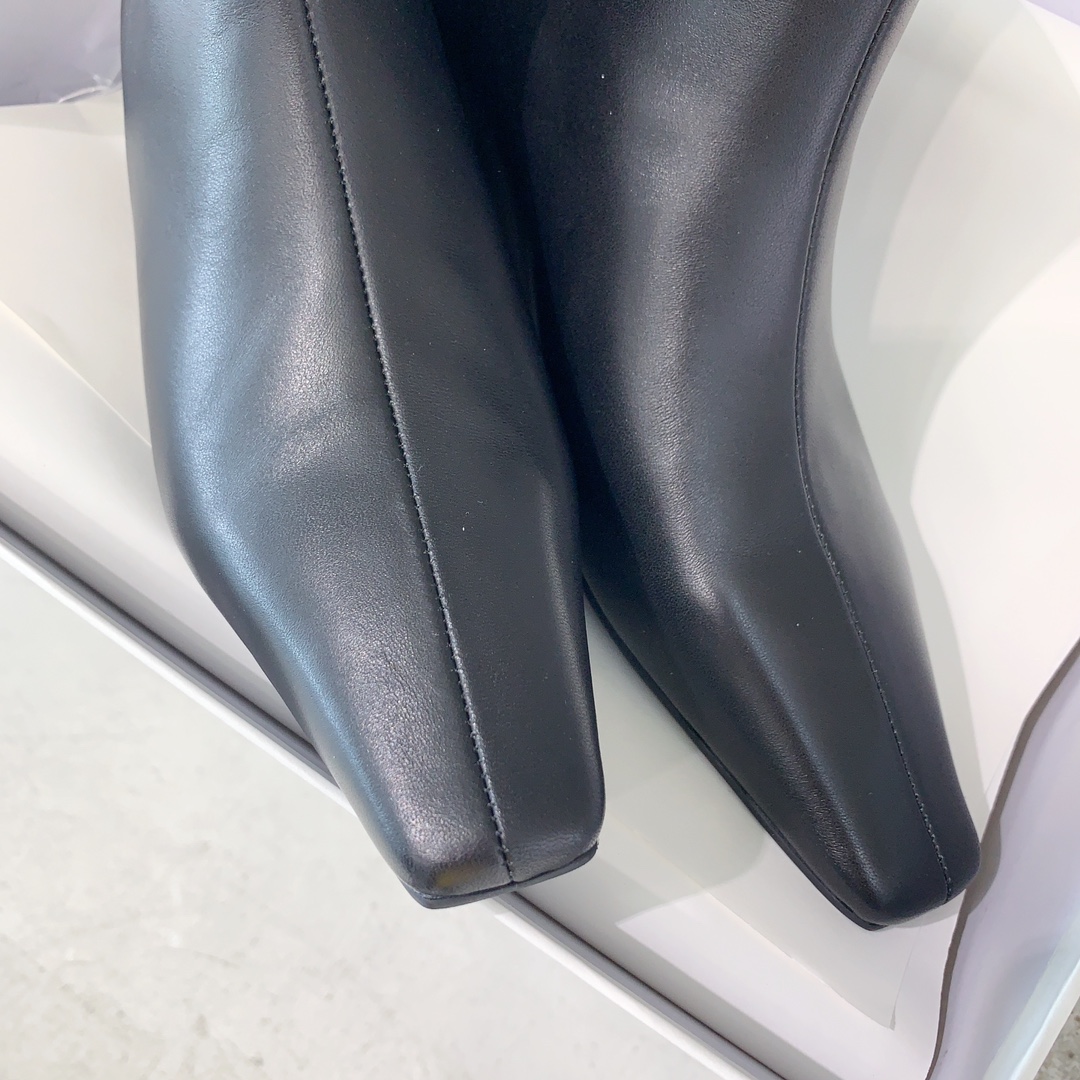 “2023 HIDEMI Winchell West Short Boots: Ancient Style with Modern Comfort” - 图片 7