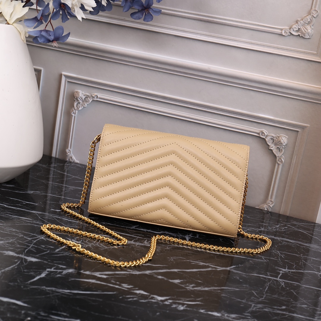 YSL Monogram Envelope Beige 22x15x6cm crossbody 22x15cm shoulder