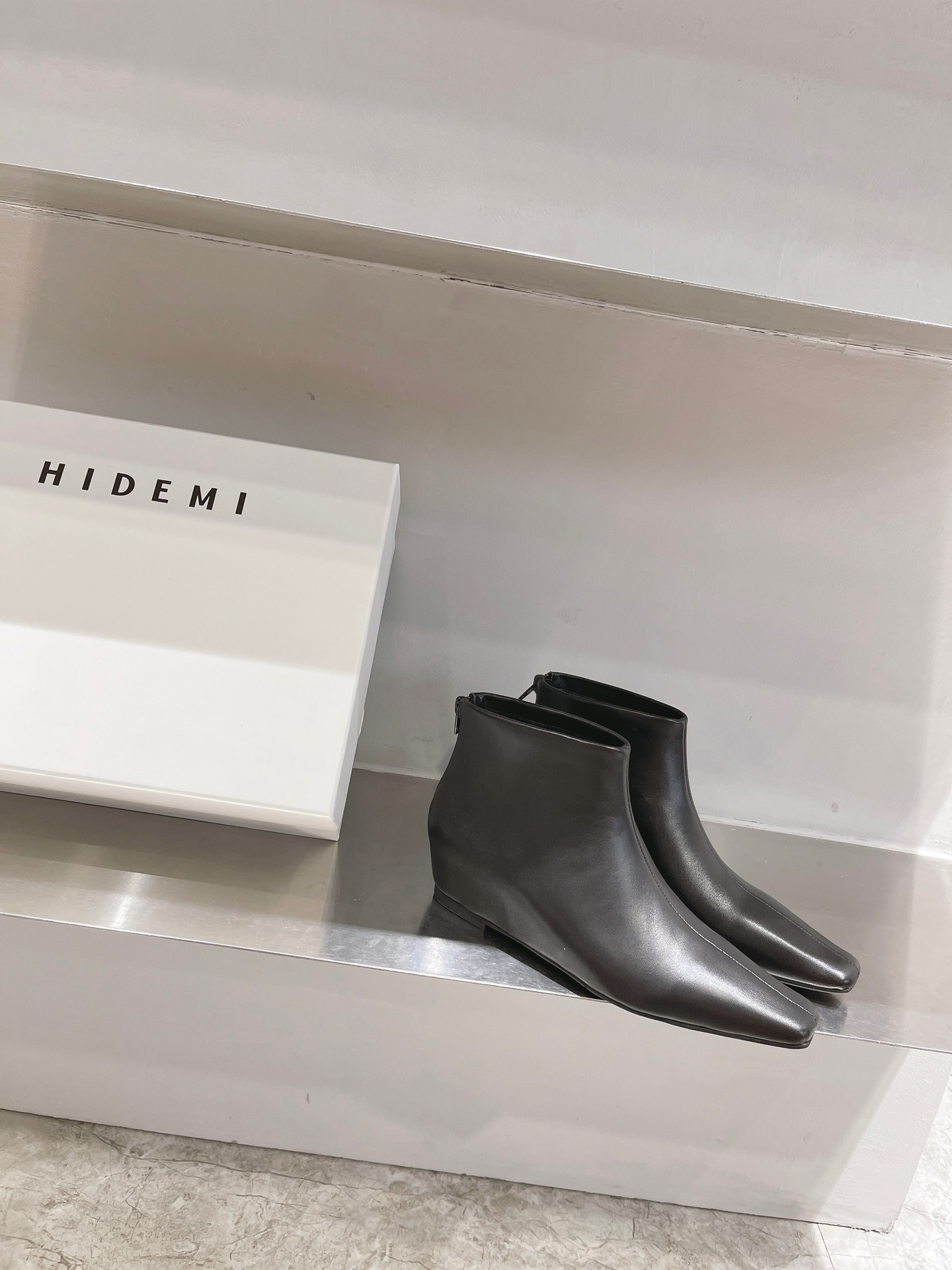 Post-Modernist Design: High-Quality Comfortable Shoes for Modern Women - 图片 3