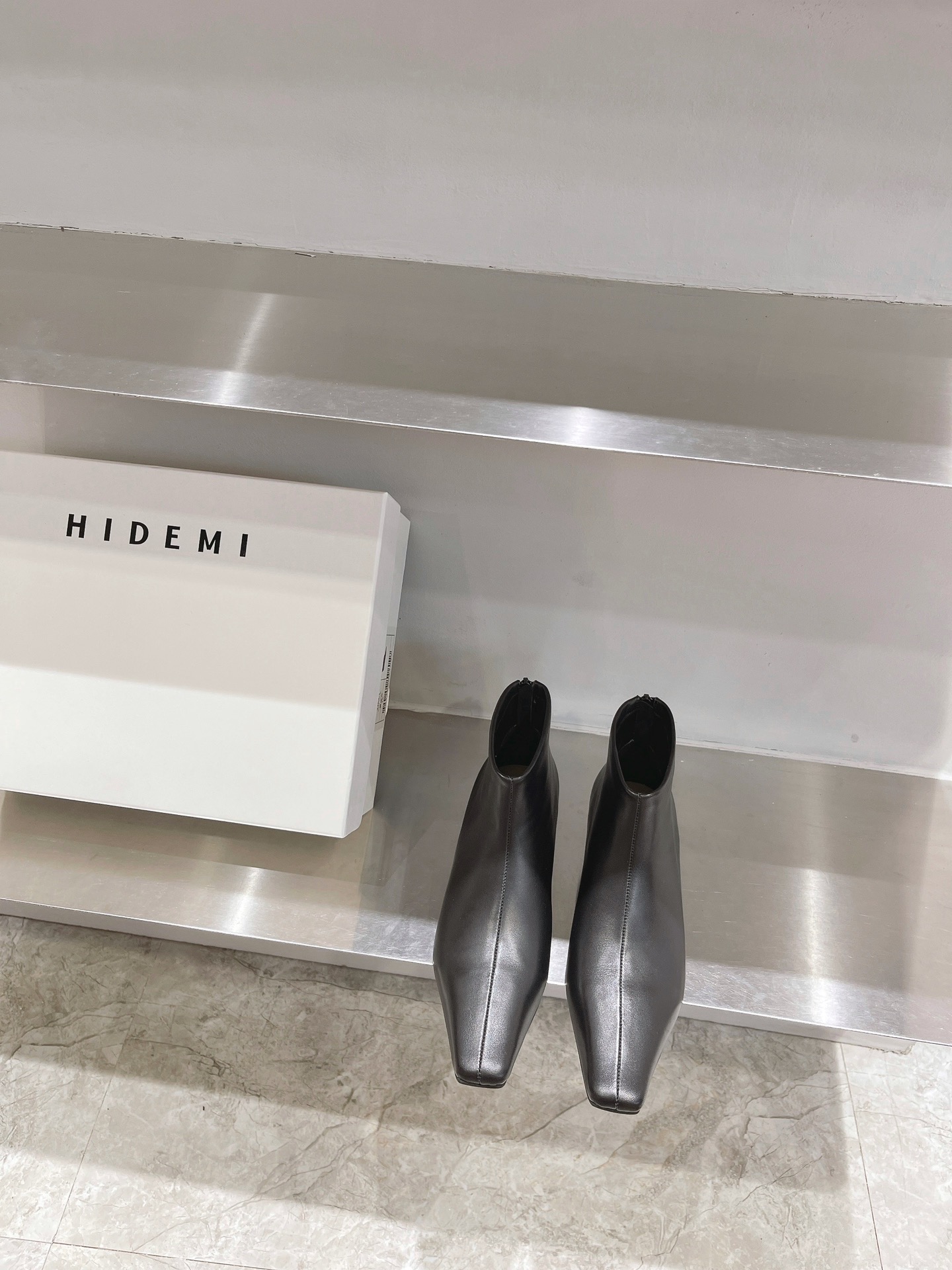 Post-Modernist Design: High-Quality Comfortable Shoes for Modern Women - 图片 2