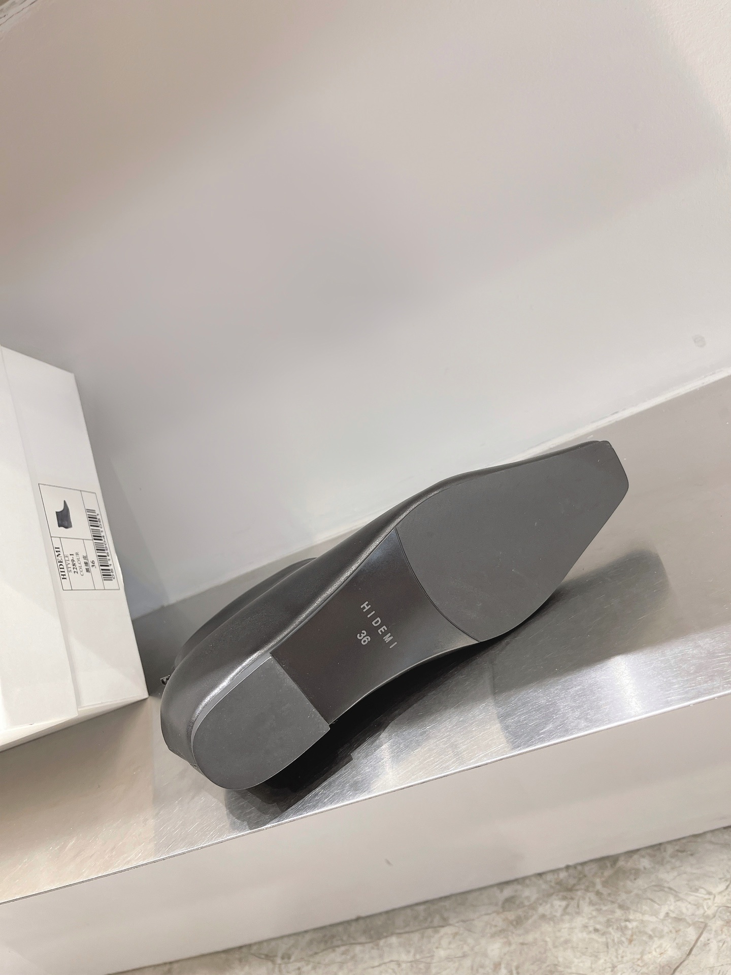 Post-Modernist Design: High-Quality Comfortable Shoes for Modern Women - 图片 9