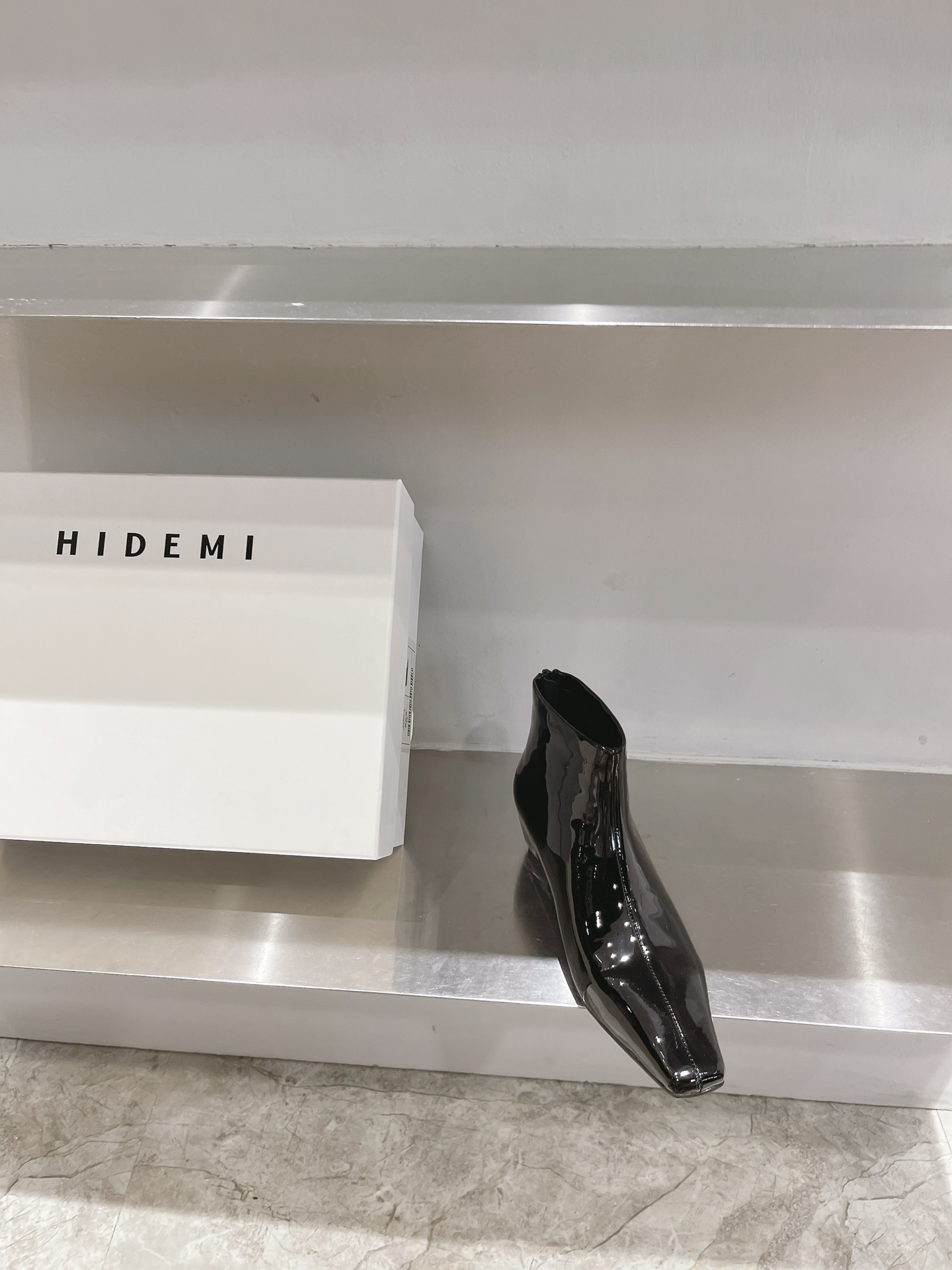 Post-Modernist Design: High-Quality, Fashionable Shoes for Modern Women - 图片 3