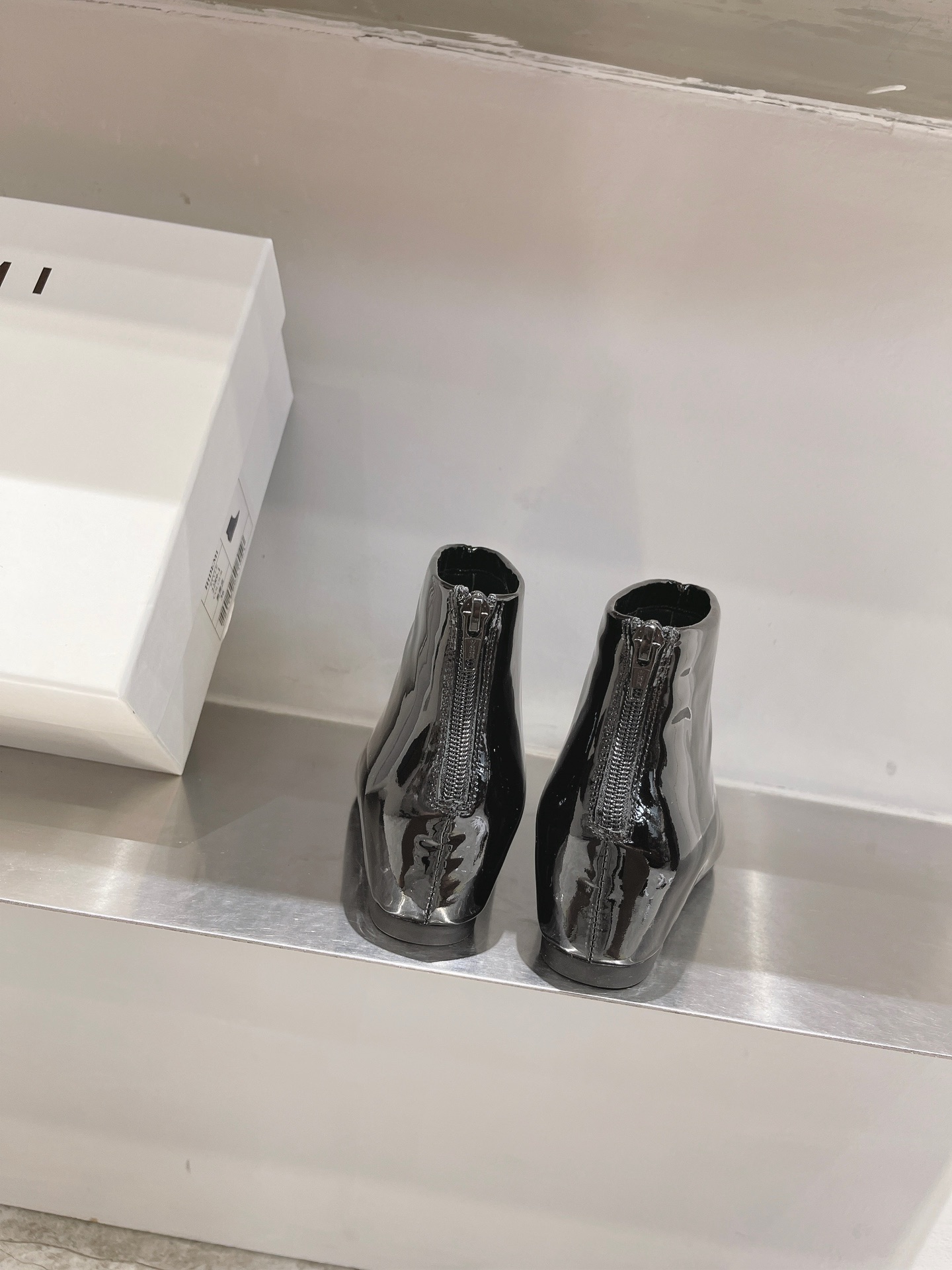 Post-Modernist Design: High-Quality, Fashionable Shoes for Modern Women - 图片 5