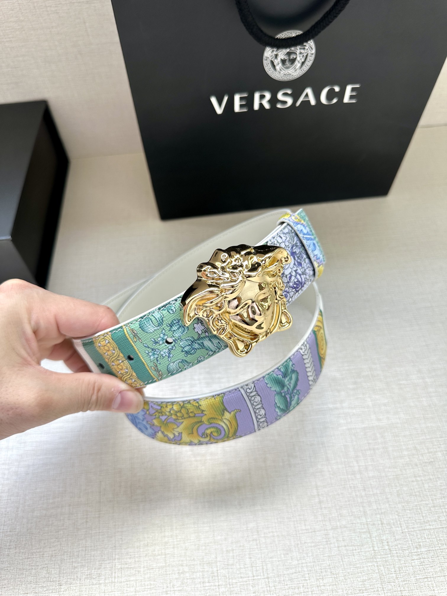 宽度4.0cmVERSACE此款个性