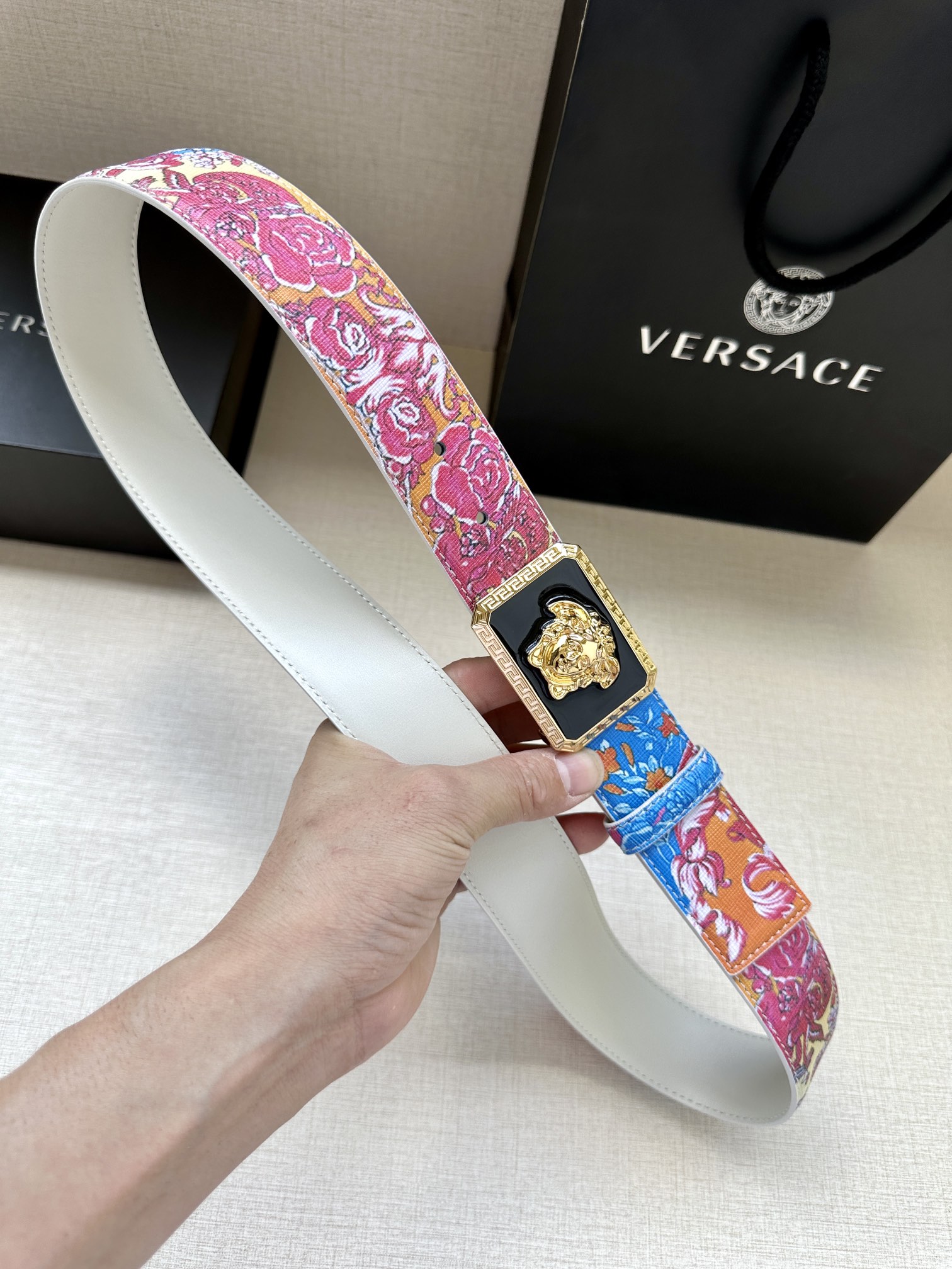 宽度4.0cmVERSACE此款个性