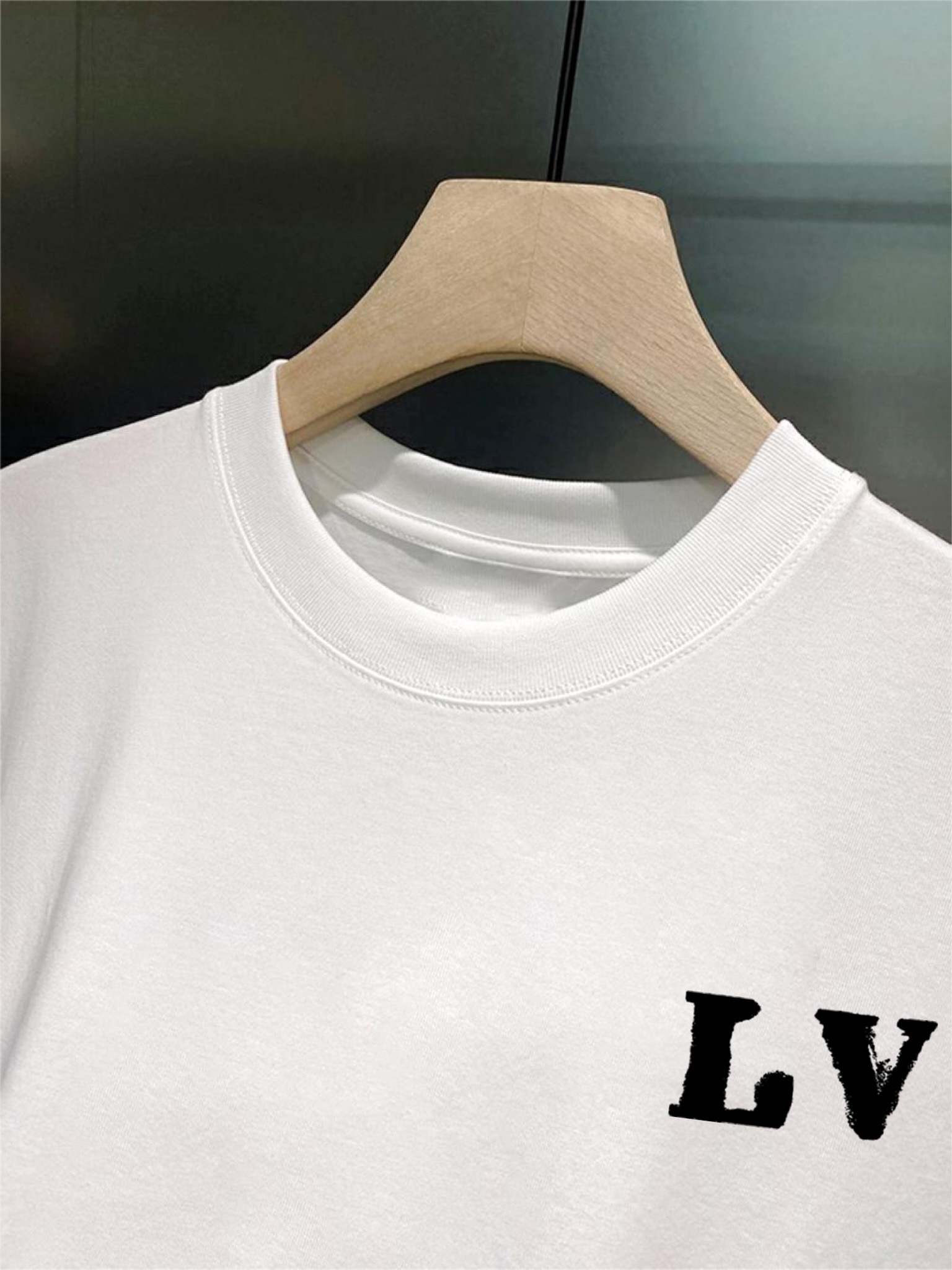 lv 2023 ss春夏最新款圆领时尚短袖t恤,官网同步,专柜纯棉面料 4