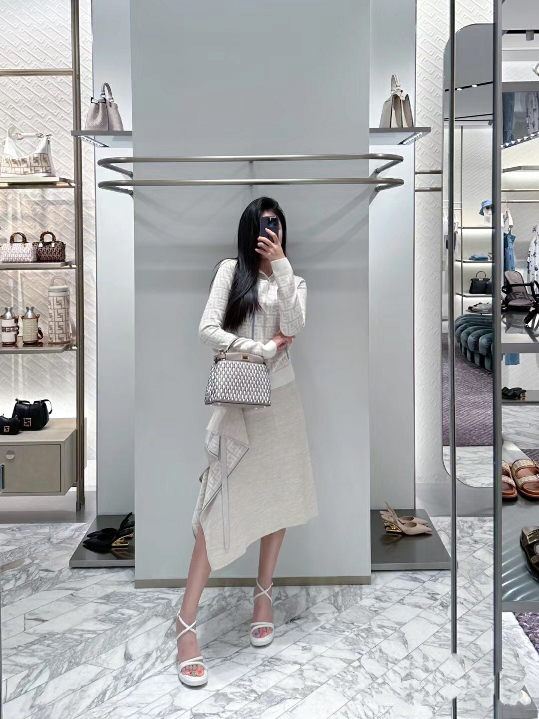 NO:480877,Picture gallery of celebrities and internet celebrities on counters 2, sandals, sandals19860909各路名媛网红专柜上脚图集2,凉鞋,sandals,Women's Shoes