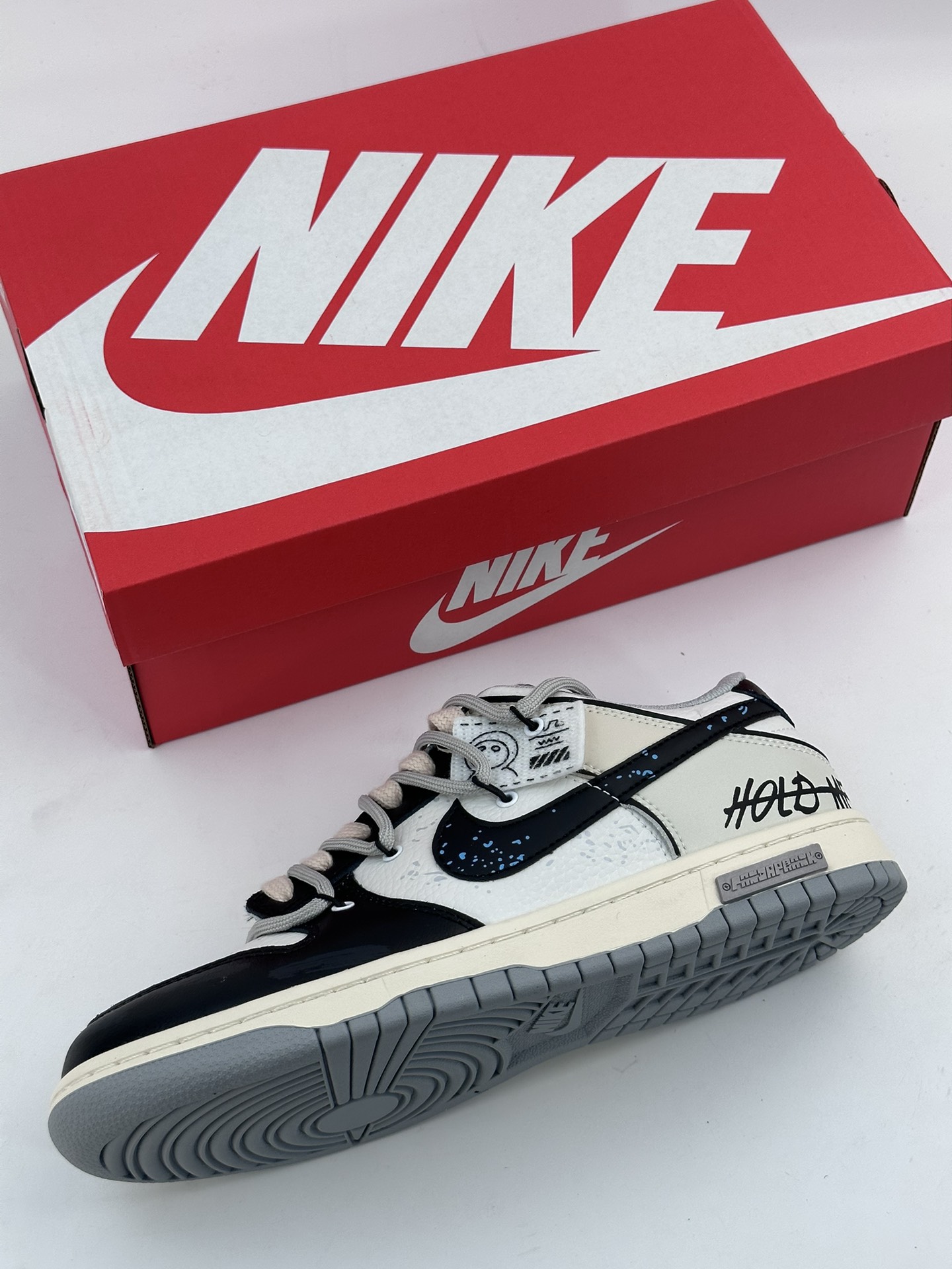 190 NIKE SB Dunk Low 复古做旧 宇宙探索 DJ6188-003