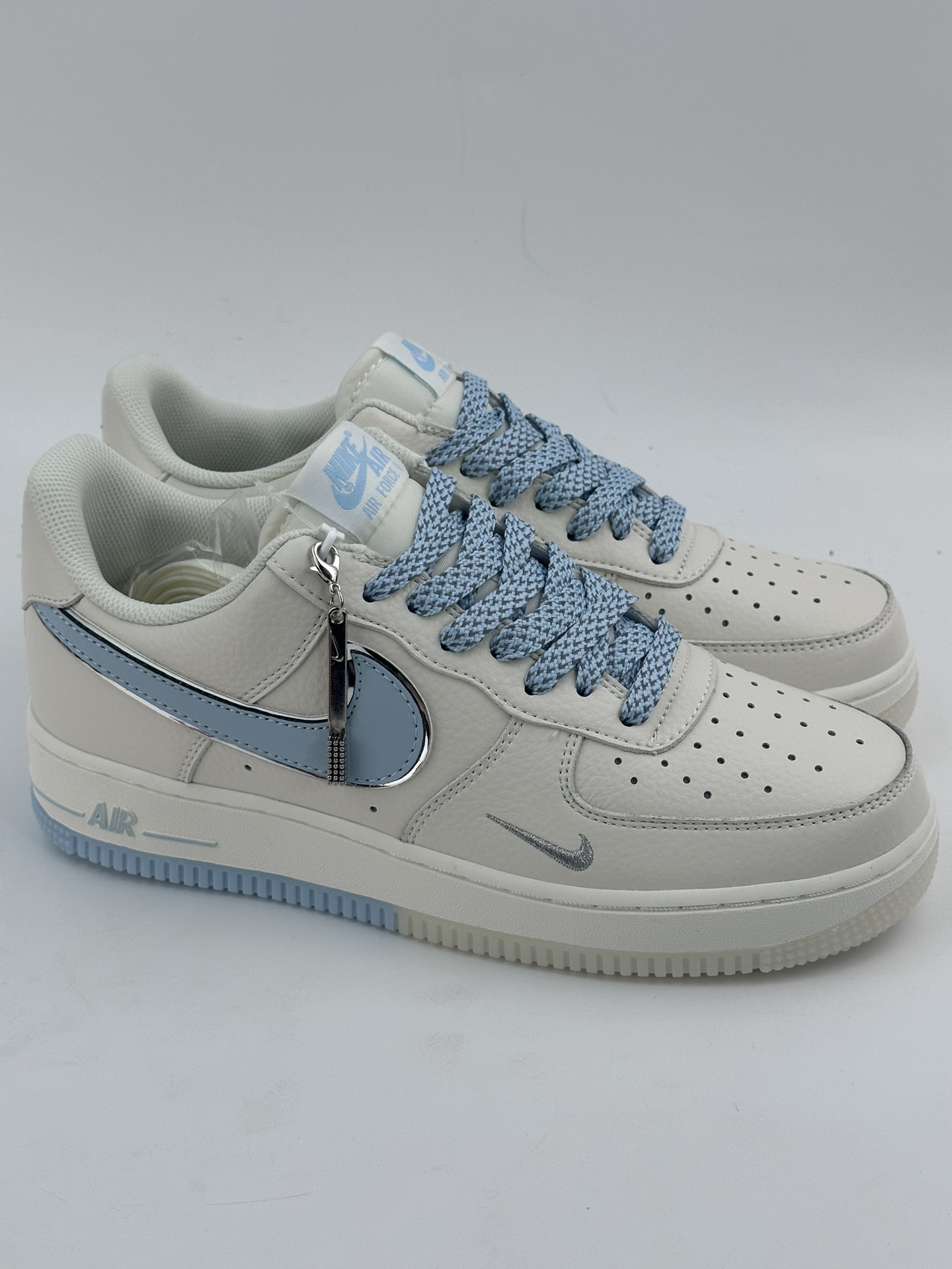 240 Nike Air Force 1 Low 07 白天蓝满天星 JJ0253-008