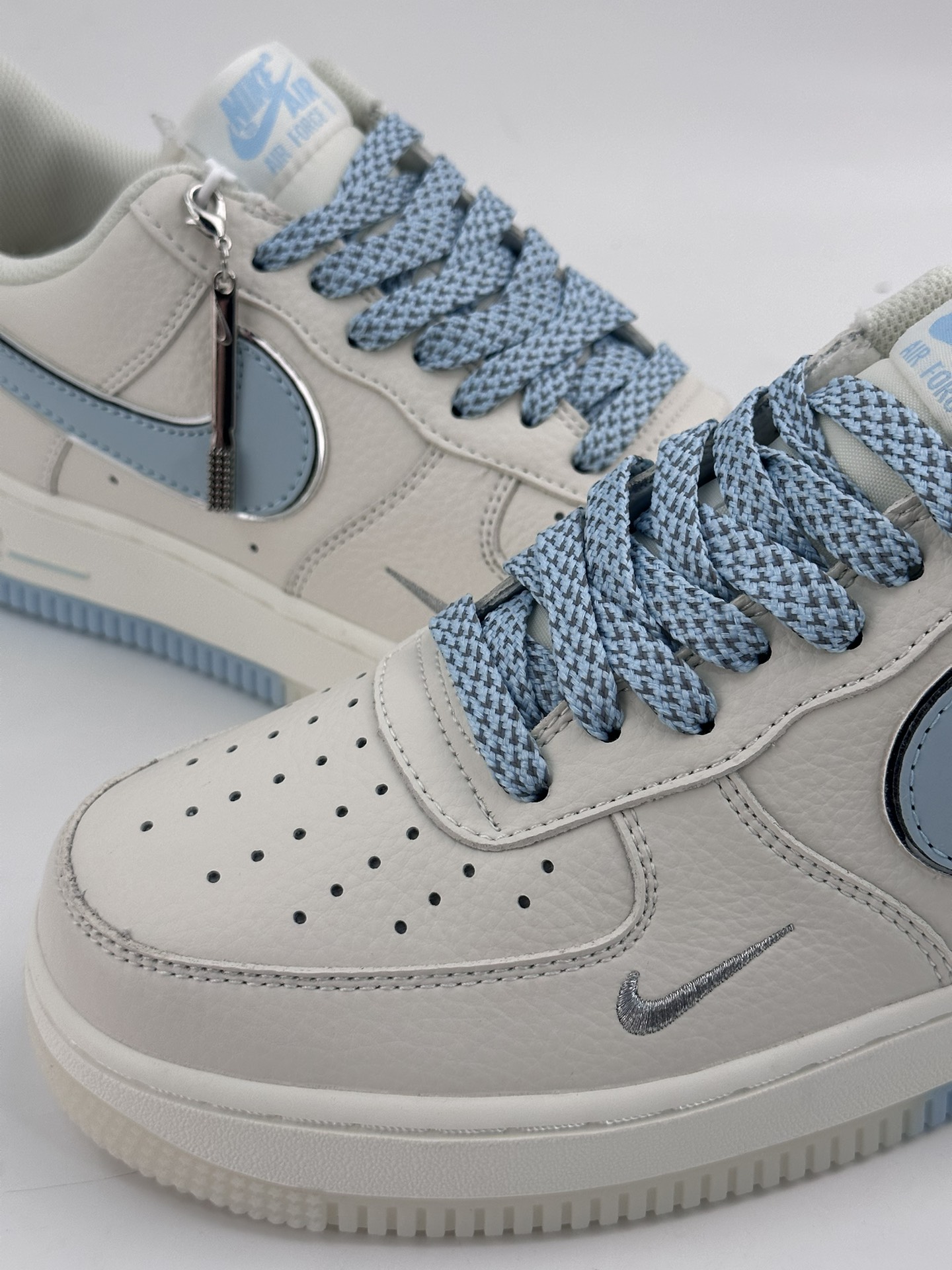 240 Nike Air Force 1 Low 07 白天蓝满天星 JJ0253-008