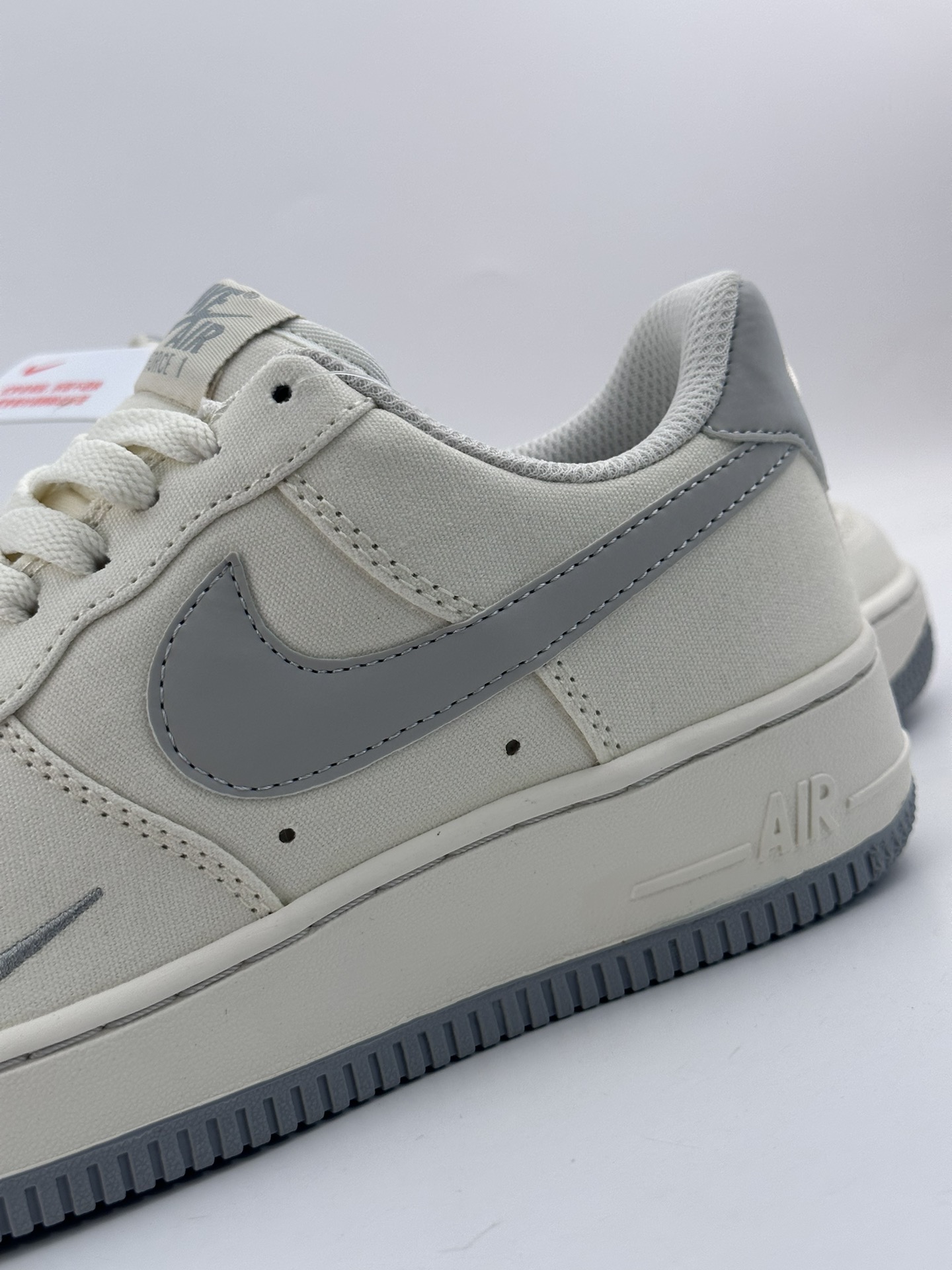 220 Nike Air Force 1 Low 07 白灰帆布 ME0112-522