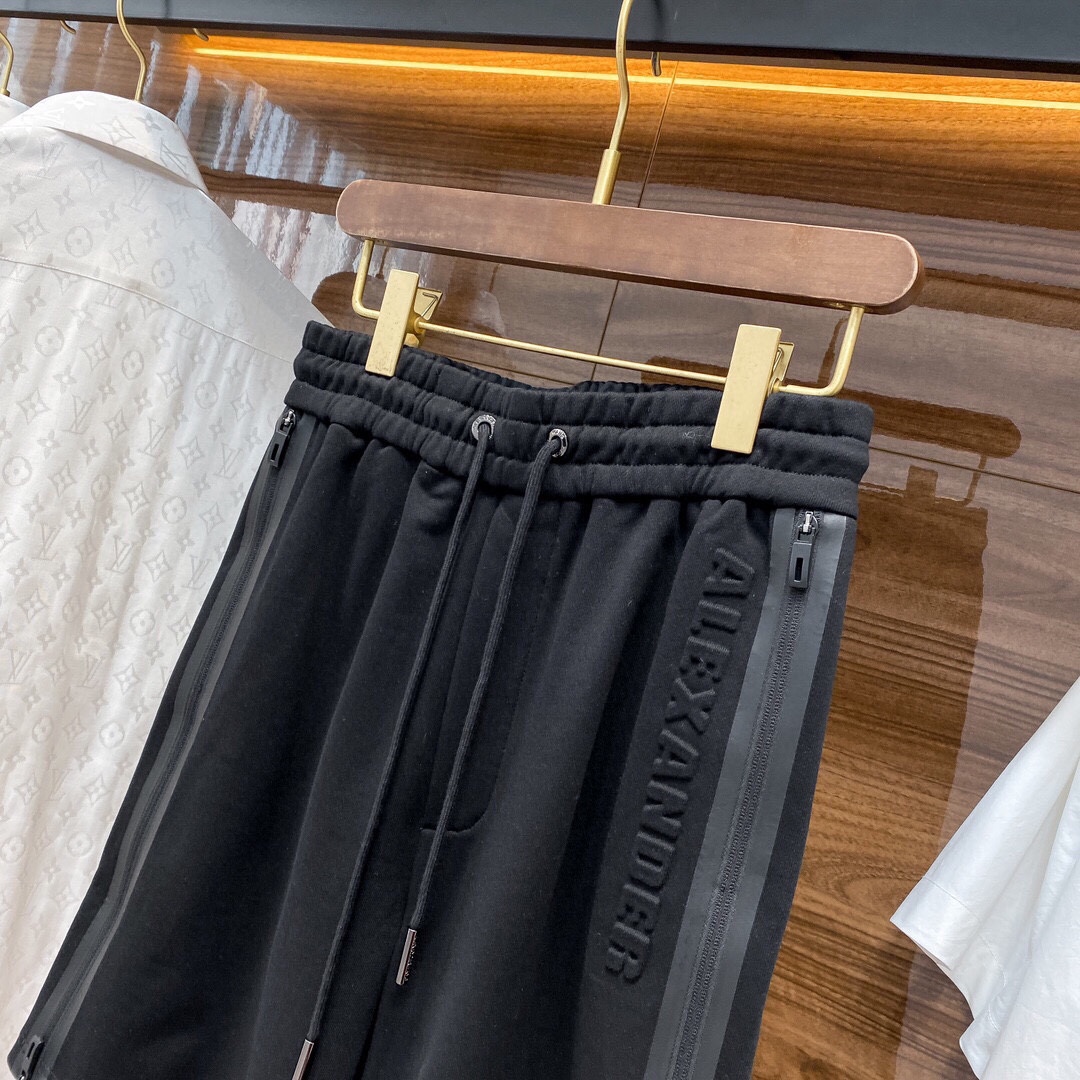 Louis Vuitton Haute Couture Haute Couture Ready-to-Wear Clothing Dress 3