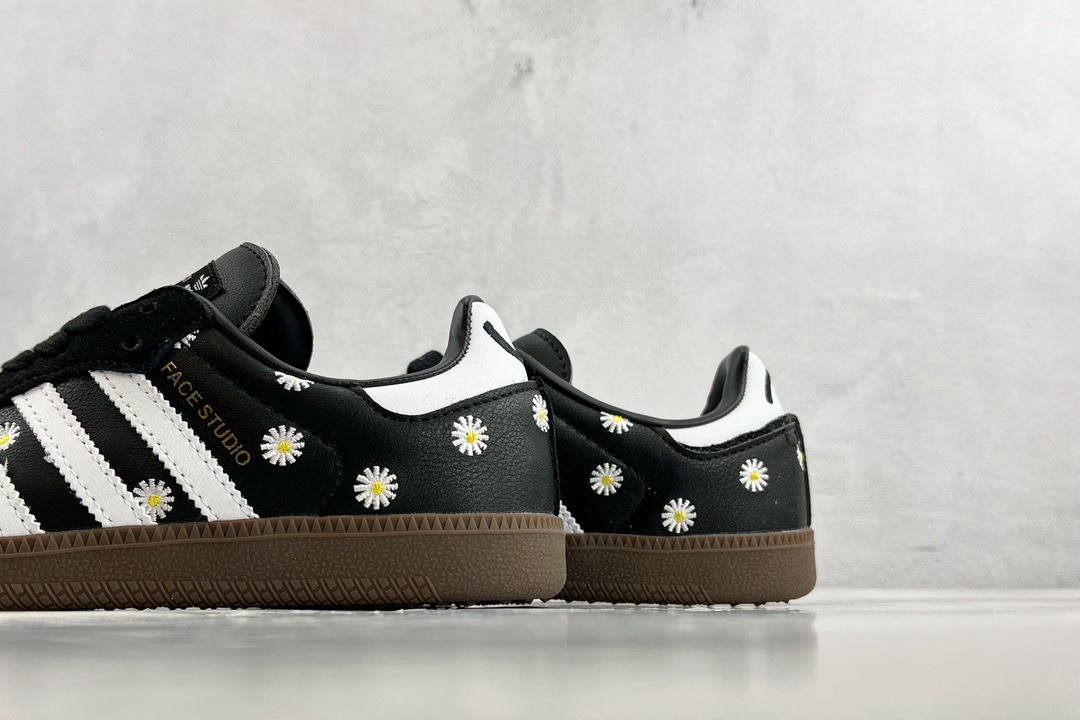 adidas originals Samba Black and White Daisy HO3848