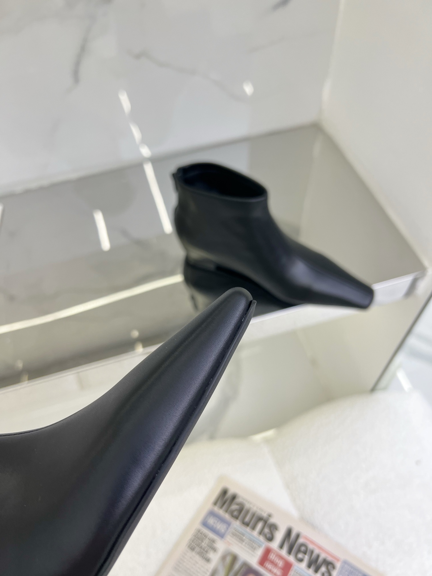 High-Quality ‘HIDEMI 2023/ss Chelsea Boots Sale – Italian Leather, Custom Design - 图片 6