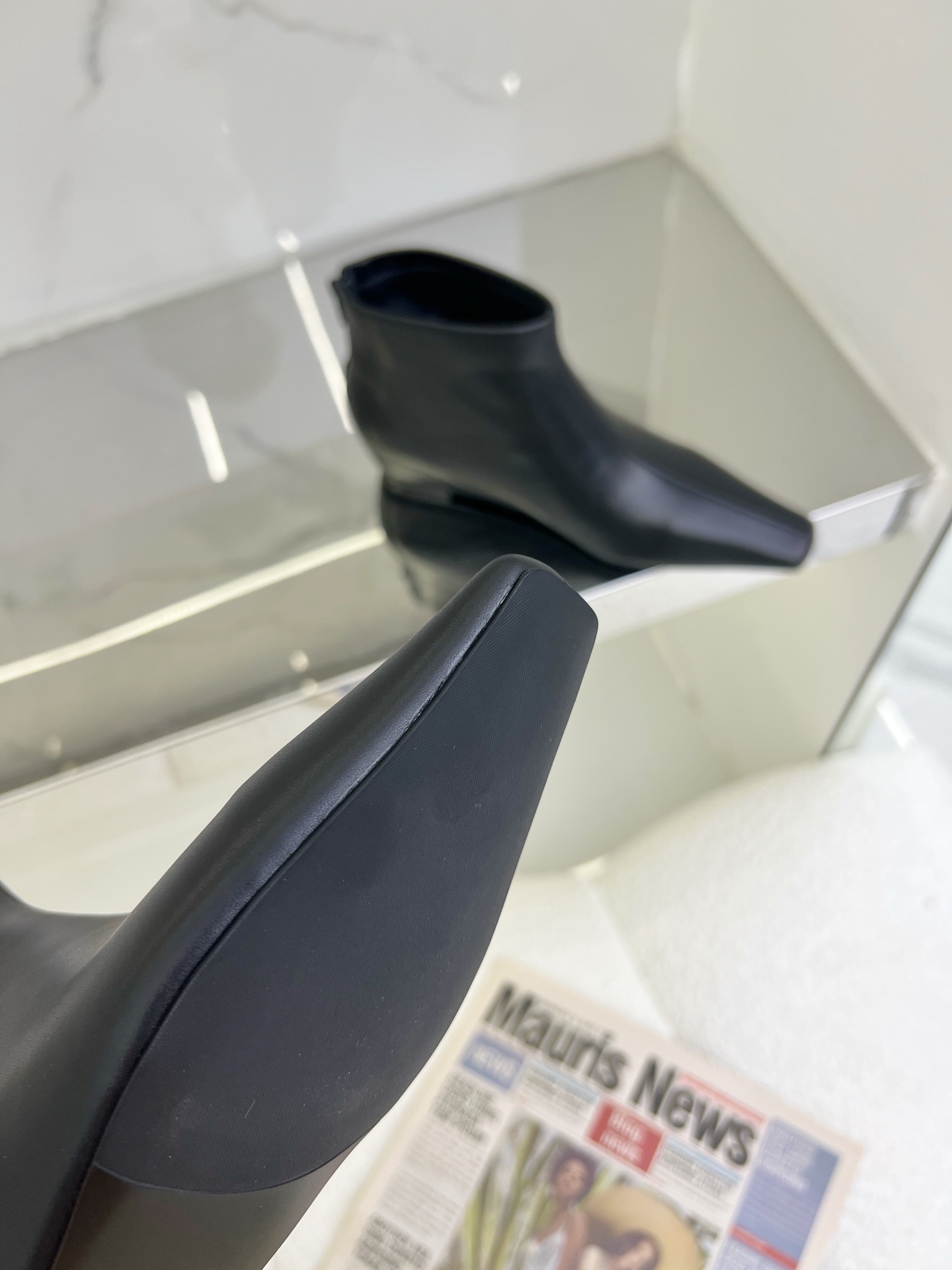 High-Quality ‘HIDEMI 2023/ss Chelsea Boots Sale – Italian Leather, Custom Design - 图片 8
