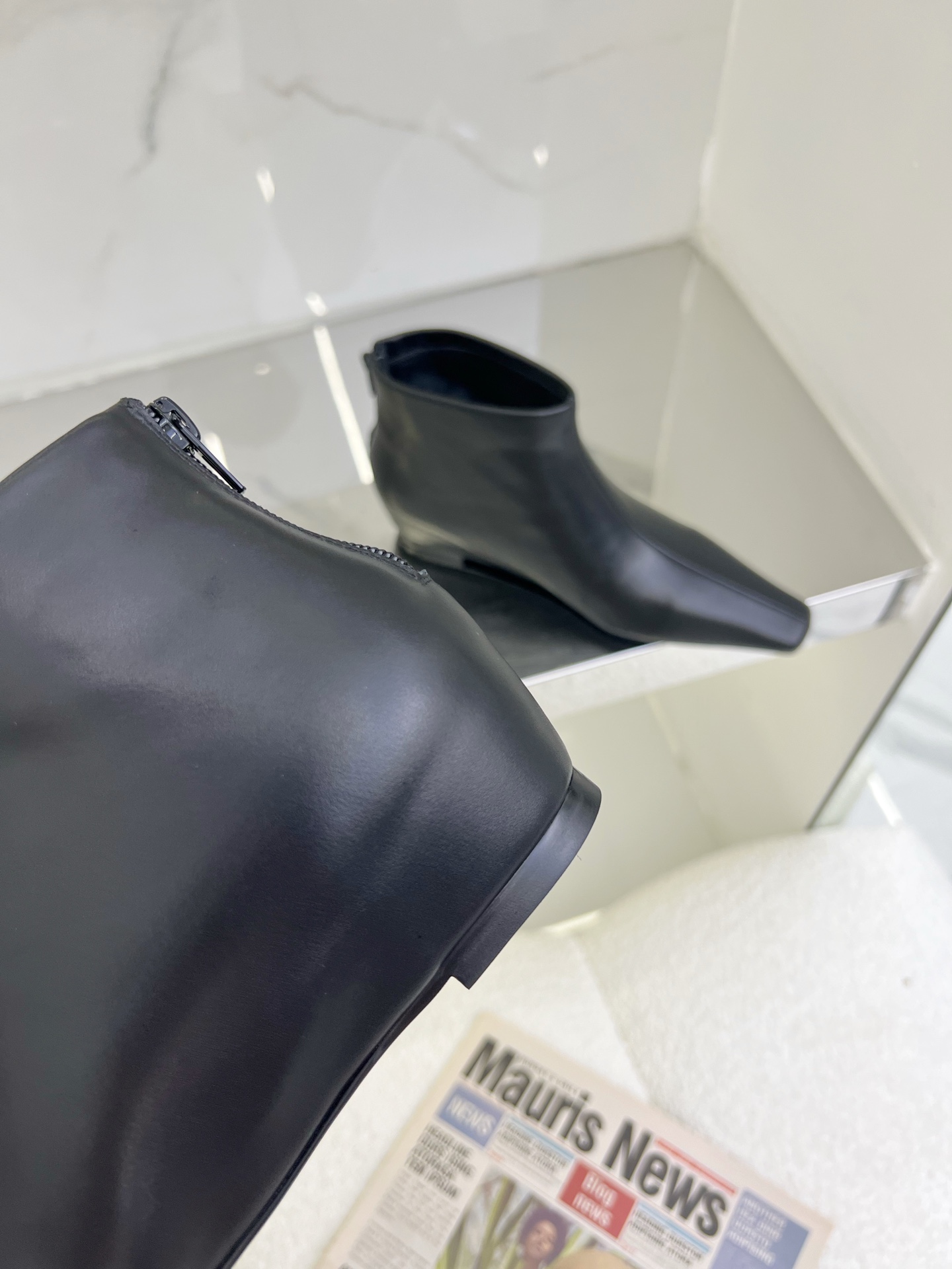 High-Quality ‘HIDEMI 2023/ss Chelsea Boots Sale – Italian Leather, Custom Design - 图片 7