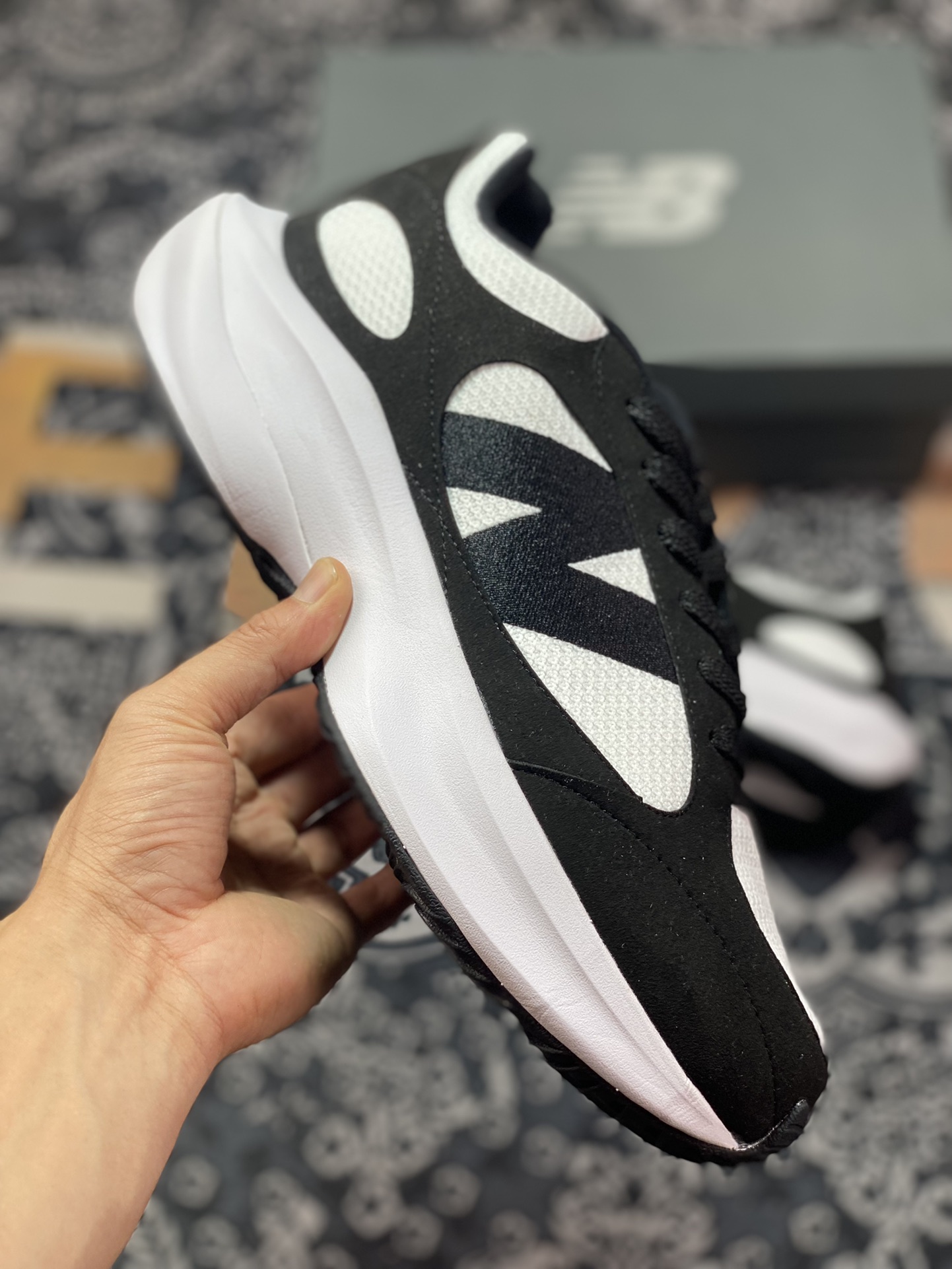 New Balance Warped Runner”Black/White/Panda” dynamic running shoes ”suede black and white panda” UWRPOBWB