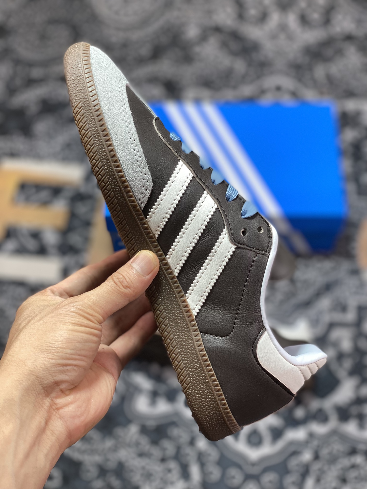 Adidas Originals Samba Vegan OG Samba series sneakers ”leather dark brown light gray caramel bottom” GP8377