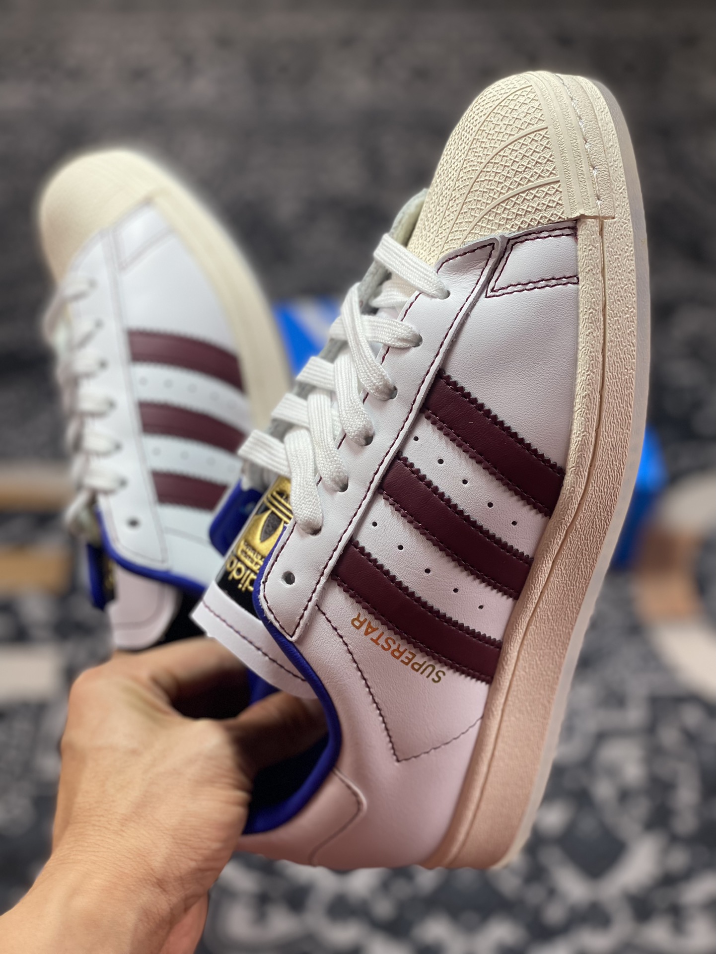 Adidas Originals Superstar W classic shell toe series low-top sneakers ”leather white powder blue rainbow embroidered three bars” IE0020