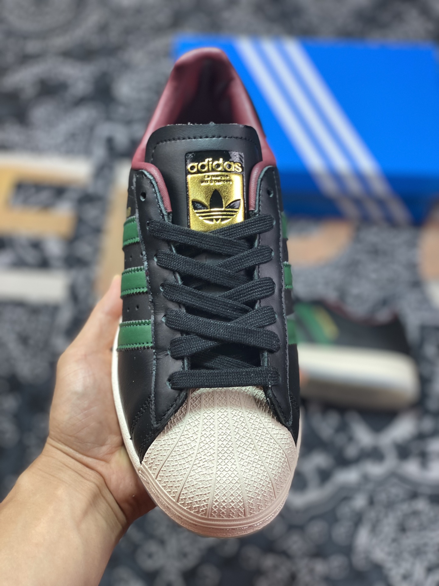 Adidas Originals Superstar ”Tokyo Energy” classic shell toe sneakers ”leather black wine red dark green” IE0021