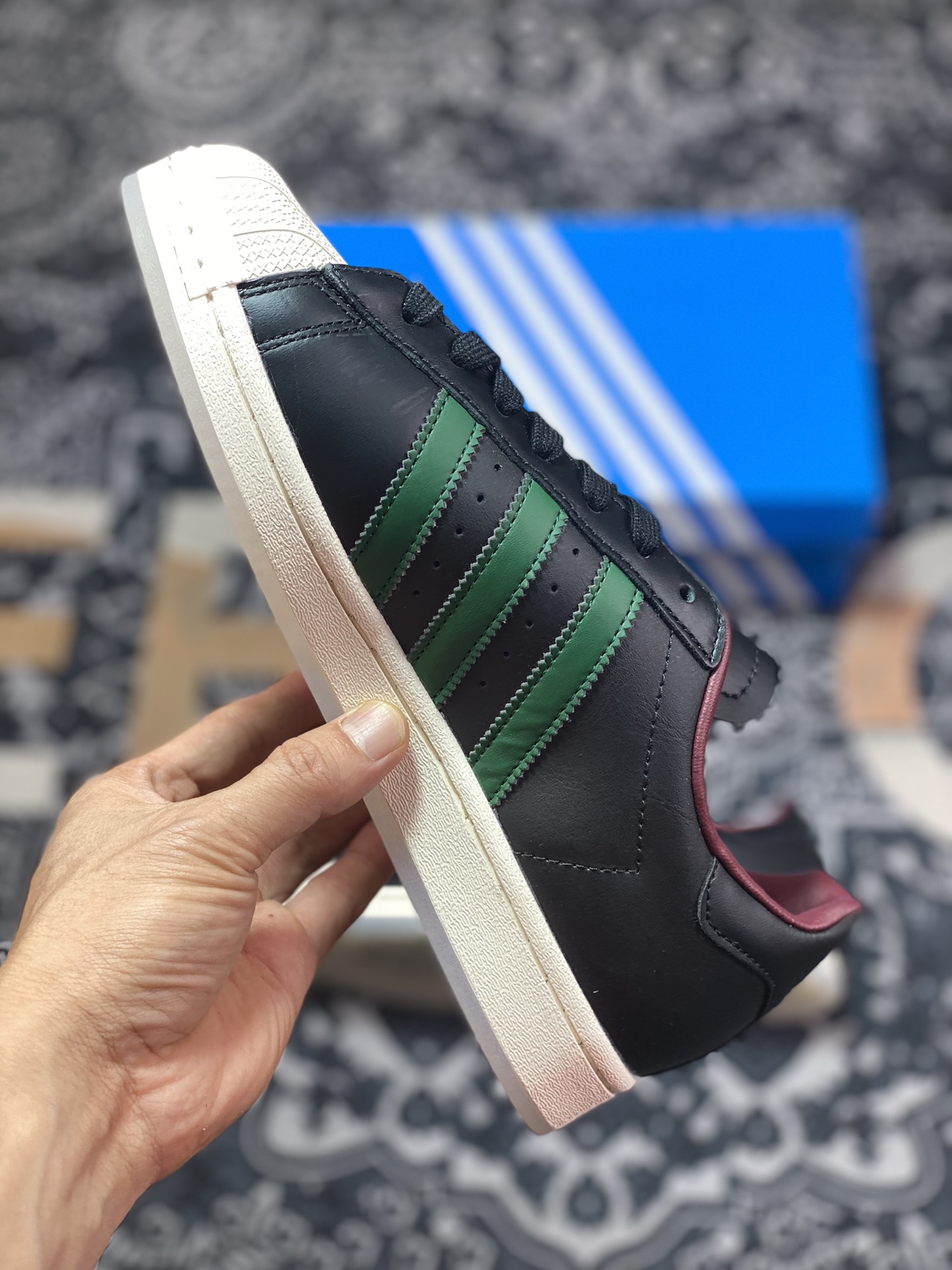 Adidas Originals Superstar ”Tokyo Energy” classic shell toe sneakers ”leather black wine red dark green” IE0021