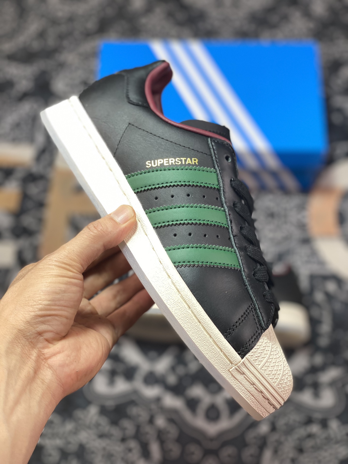 Adidas Originals Superstar ”Tokyo Energy” classic shell toe sneakers ”leather black wine red dark green” IE0021