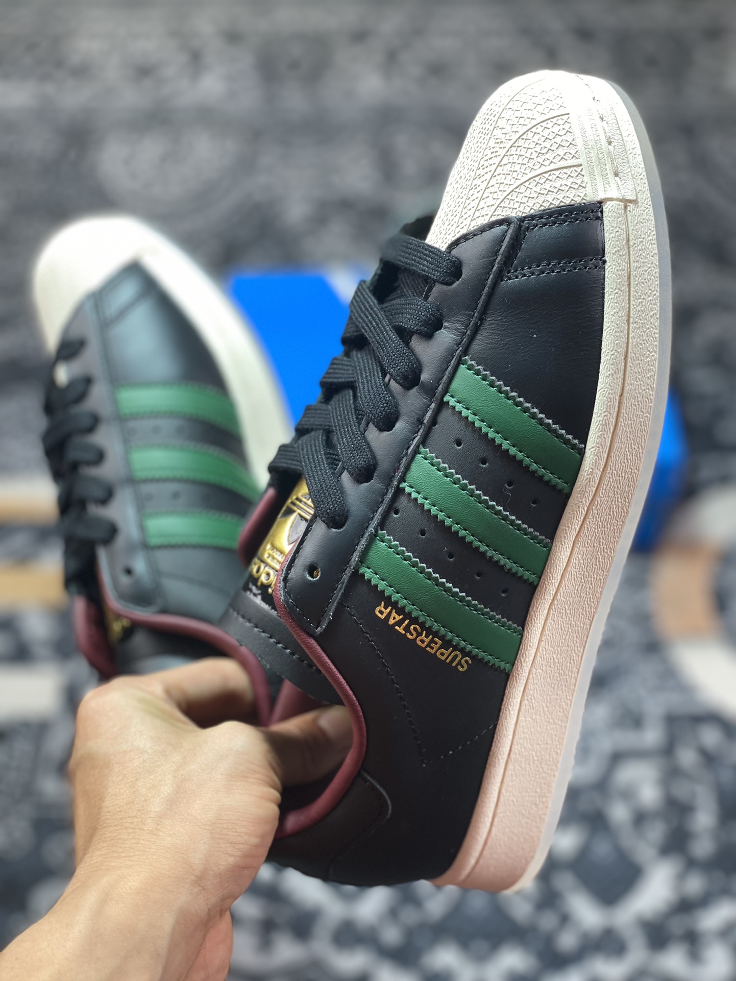 Adidas Originals Superstar ”Tokyo Energy” classic shell toe sneakers ”leather black wine red dark green” IE0021